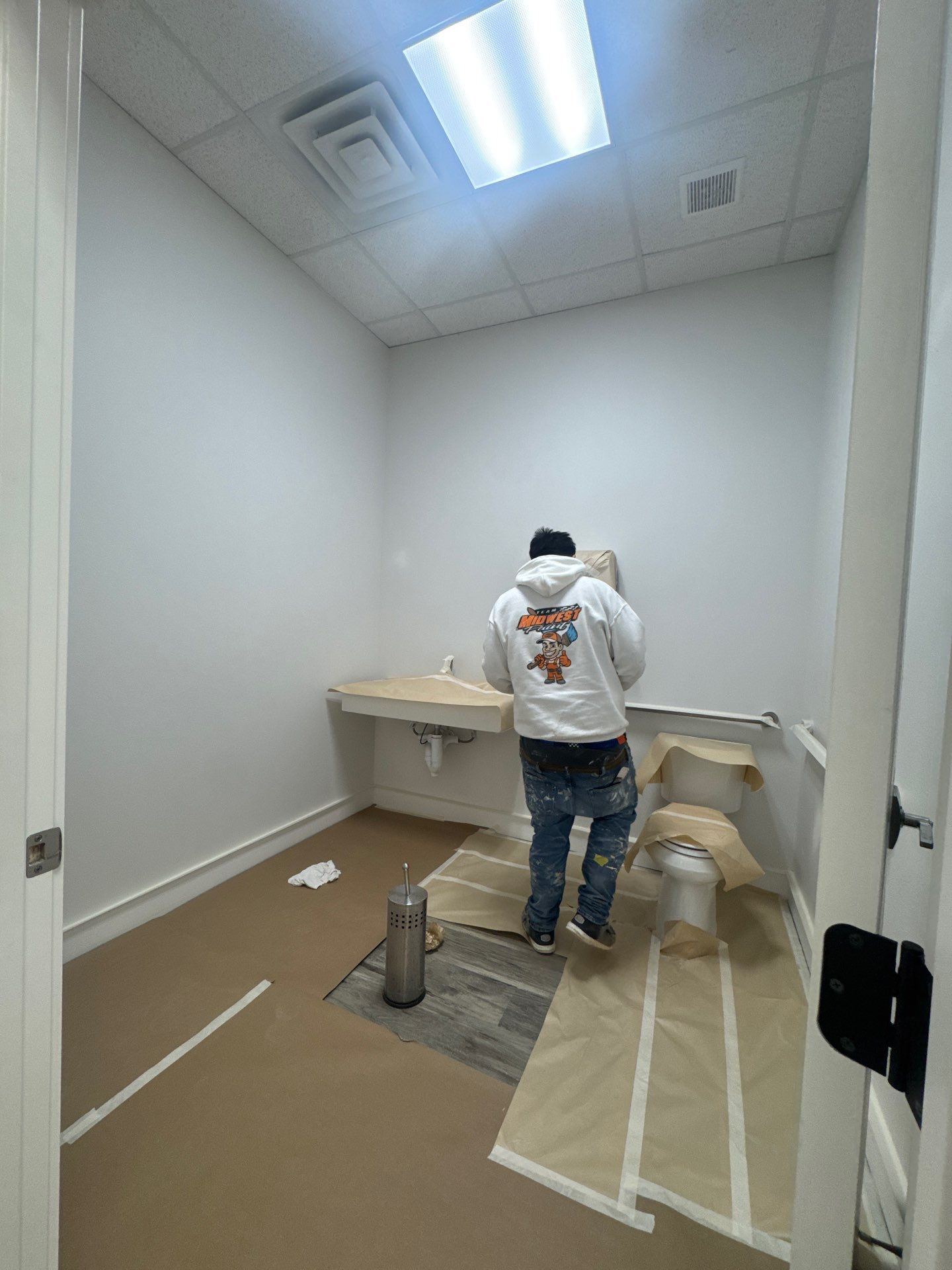 Classic Holdings – Elwell | Ankeny Commercial Interior Repaint in SW Agreeable Gray by Midwest Paint LLC