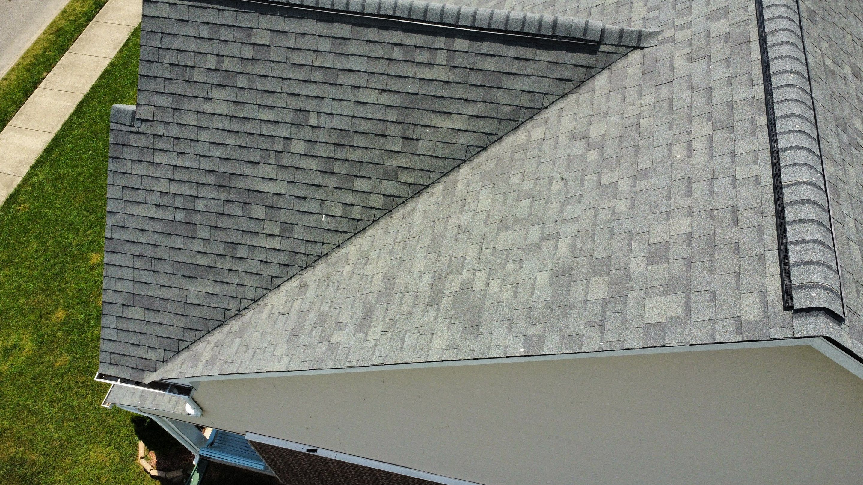 Residential Roofing Installation using Owens Corning Oakridge Roofing System by Undersun Roofing 