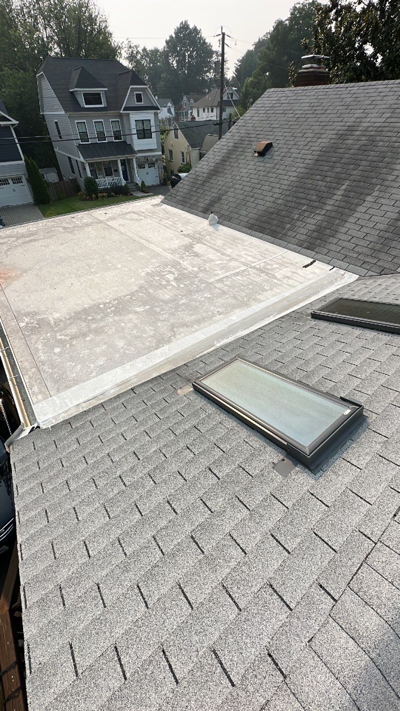 Arlington: CertainTeed Landmark Designer Shingles in Colonial Slate by RM Banning, Inc.