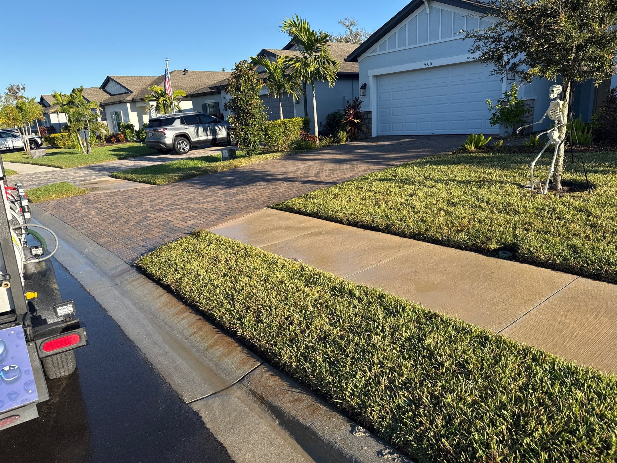 Paver Driveway Cleaning & Sidewalks in Trevesta Palmetto FL by Sunshine AquaWash
