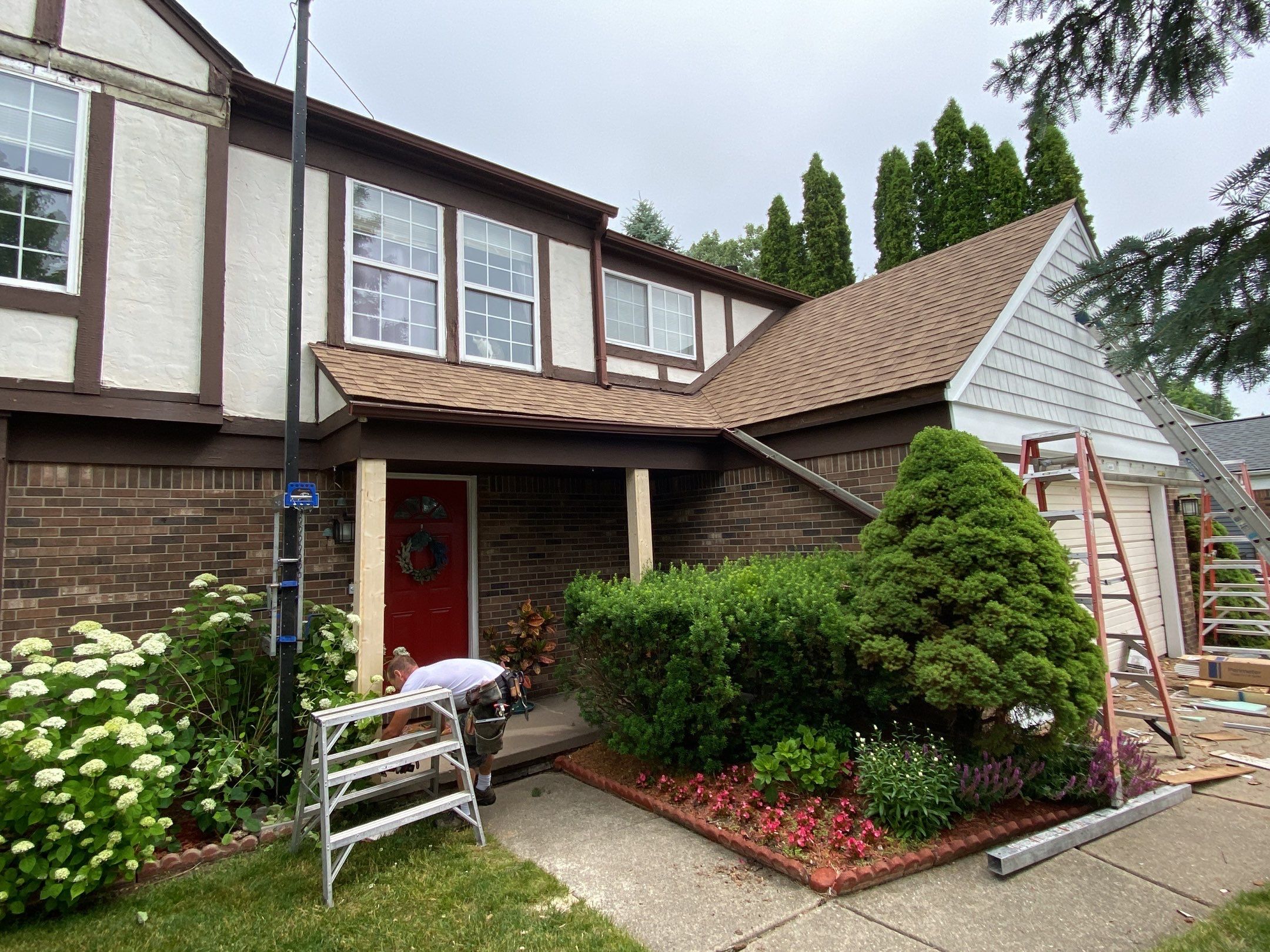 Siding Replacement using CertainTeed Restoration Classis D4 by 180 Contractors