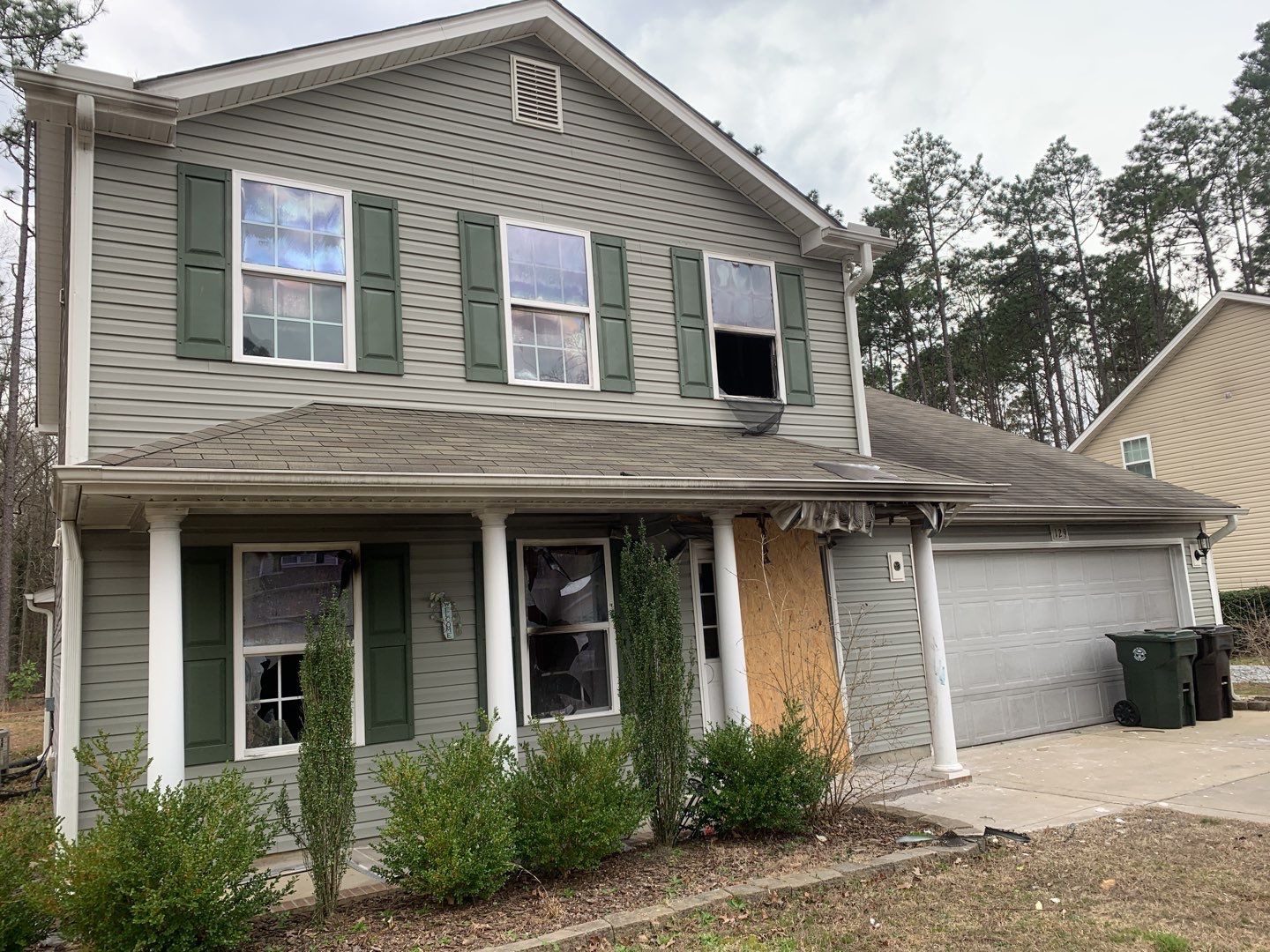 Siding Repair  by American Roofing NC