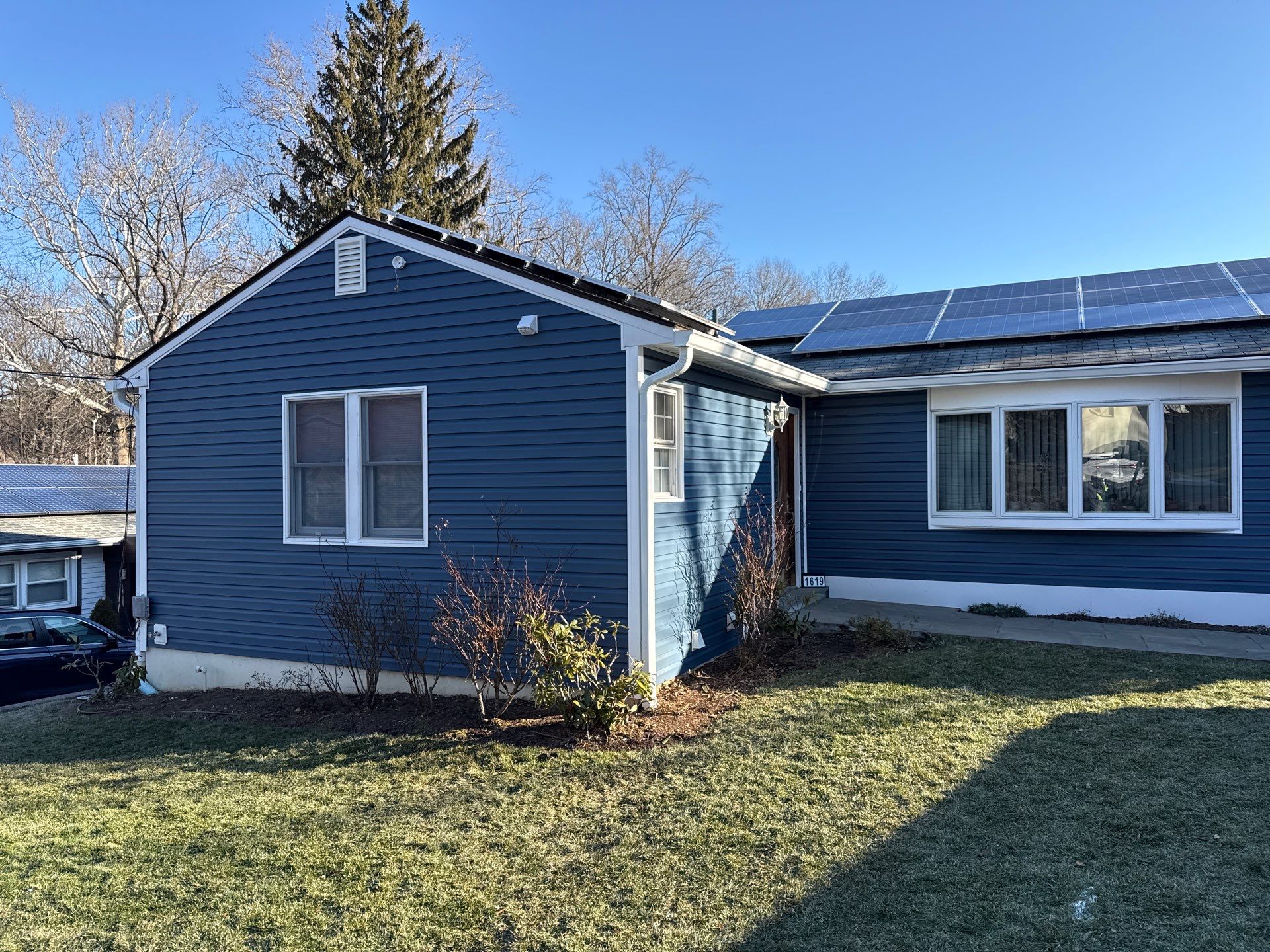 Full House Vinyl Siding Remodel, Mamaroneck, NY by Ideal Siding 