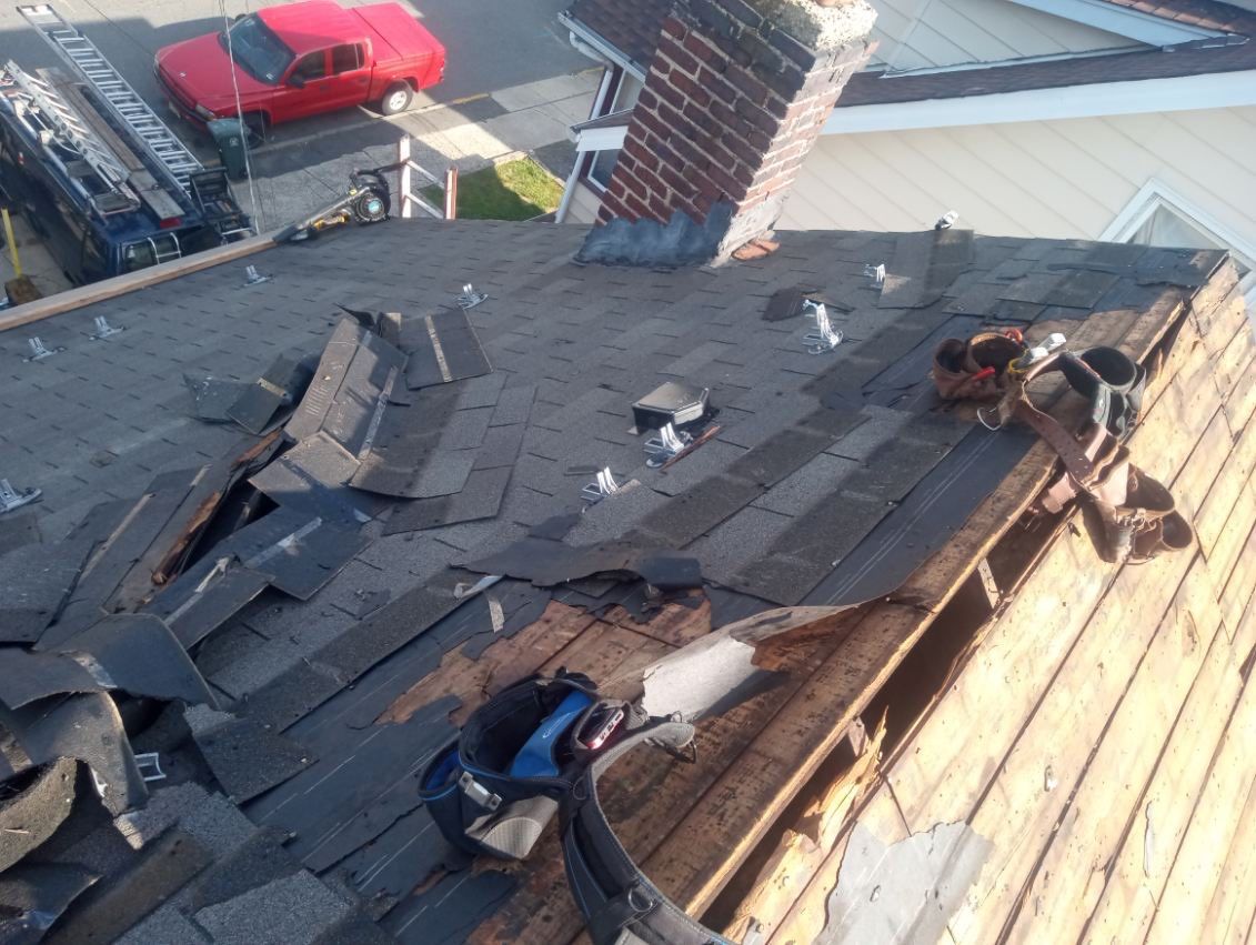 Weathered Wood Shingles by Reimagine Roofing