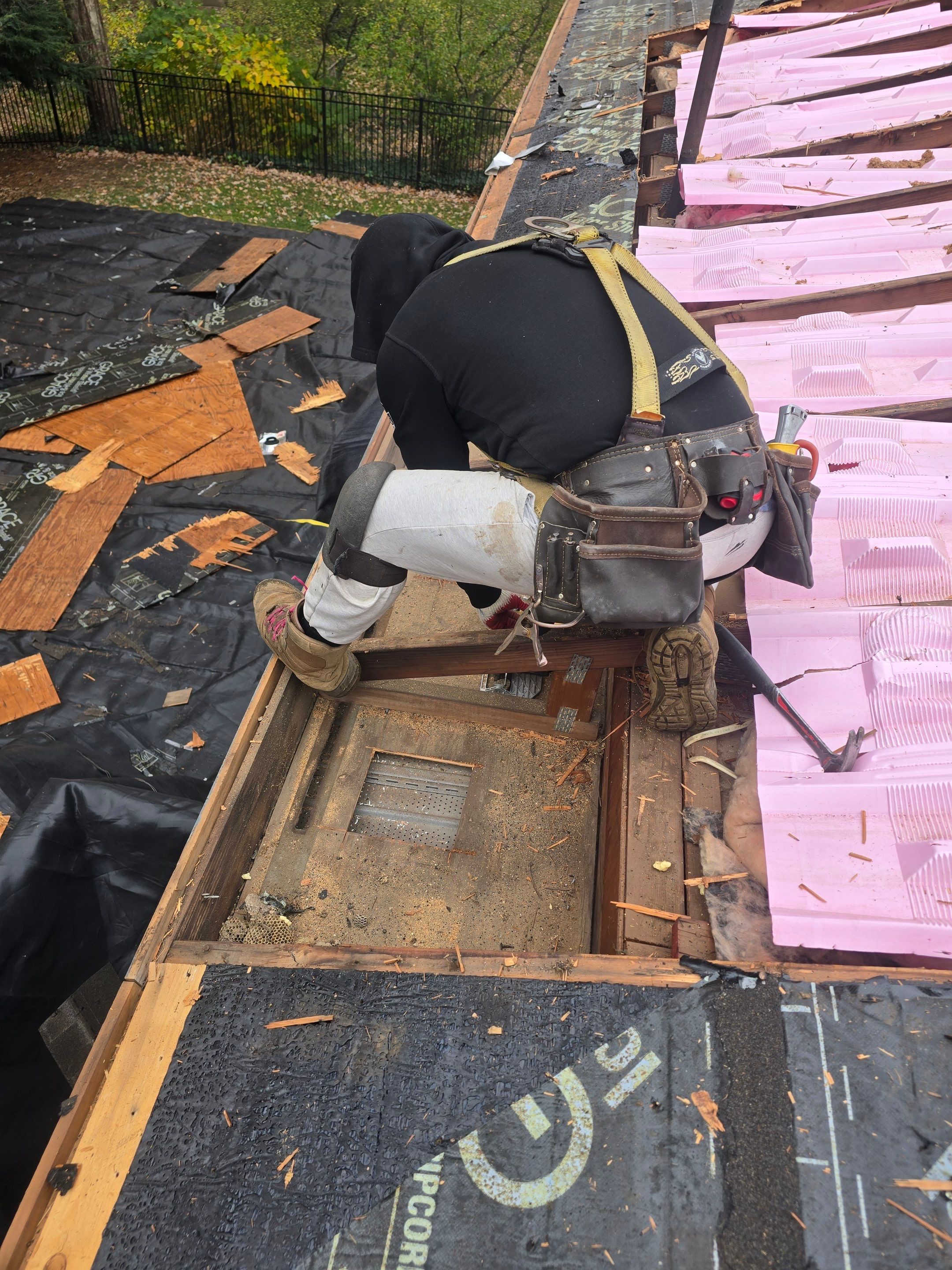 Chelmsford Complete Roof Replacement in Onyx Black with Balanced Ventilation by Mighty Dog Roofing of Greater Middlesex County