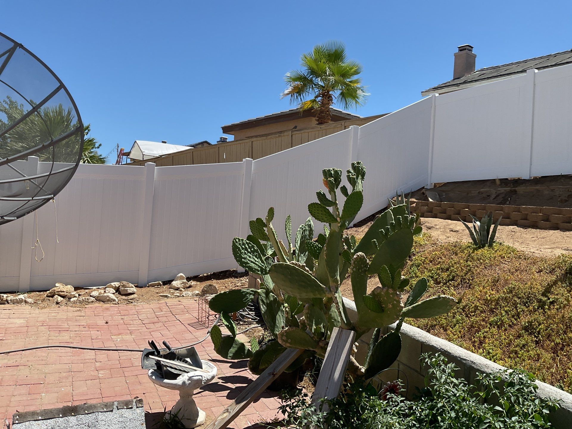 Fence Installation using Vinyl by Fence Guys Inc. 