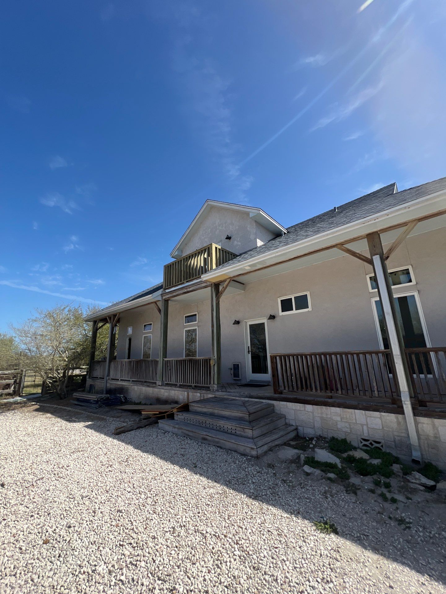 Long Horn Retreat by Bayfront Roofing and Construction