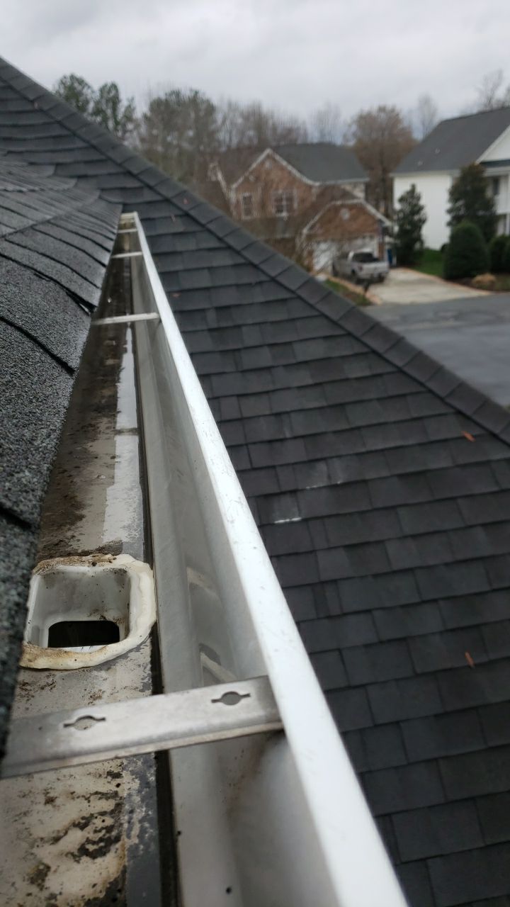 House Wash using cleaner by Power Wash Masters LLC