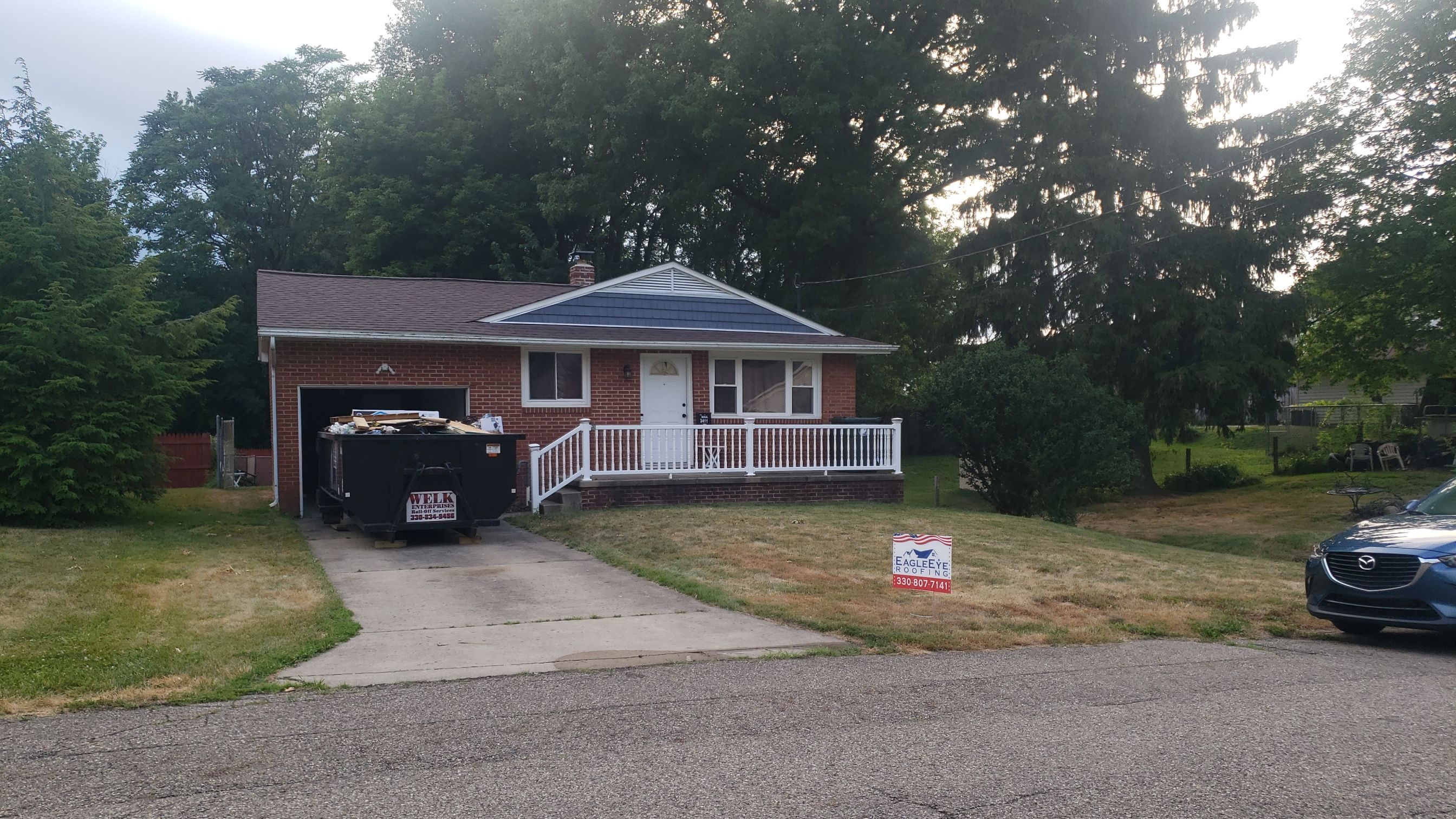 Brand: Atlas Pinnacle Color: Pristine Sunset Drip: White by Eagle Eye Roofing