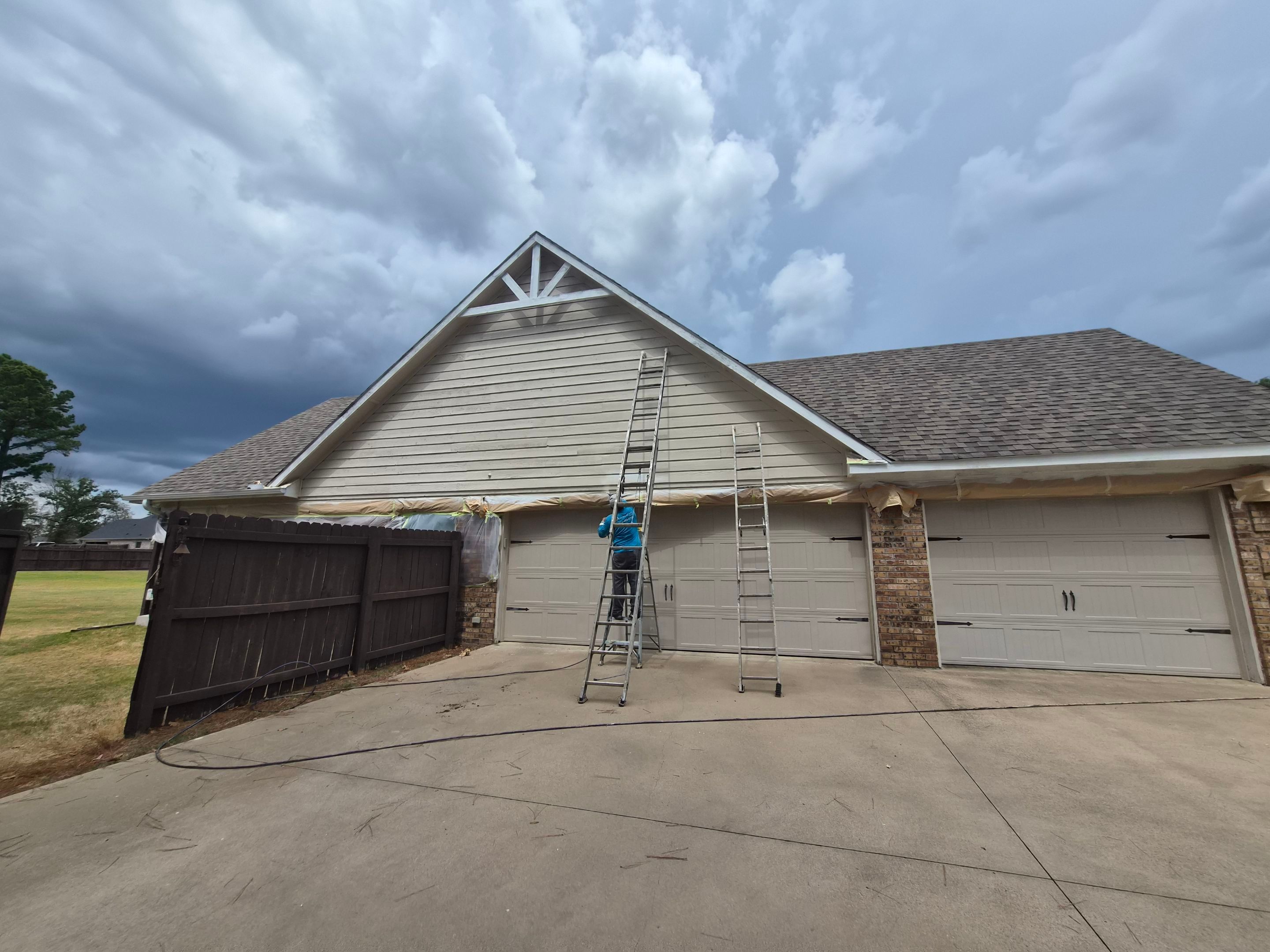 From Dated Brown to Modern Contrast: A Mineola Exterior Transformation by Quality Coats Painting