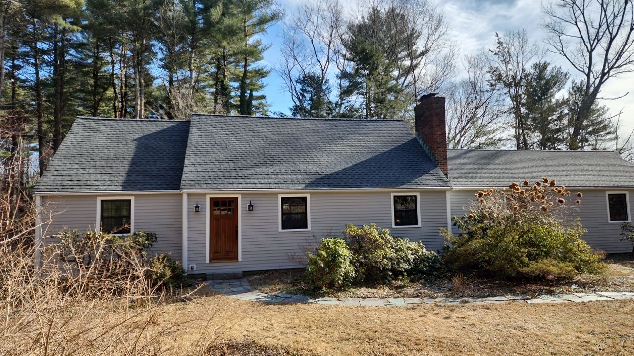 Siding and Windows in Wayland, MA by UBrothers Construction