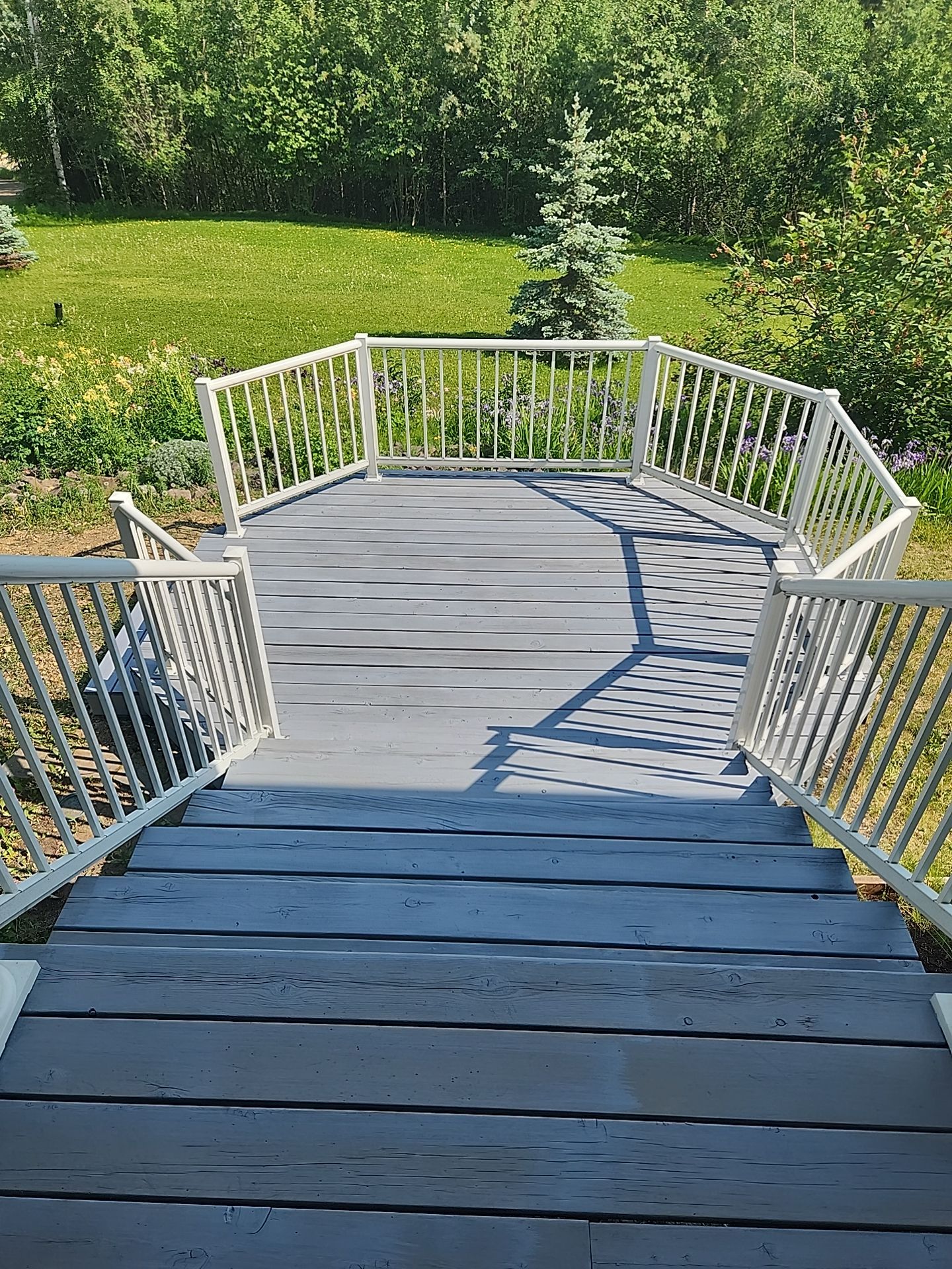 Deck Staining by Midnight Sun Painting