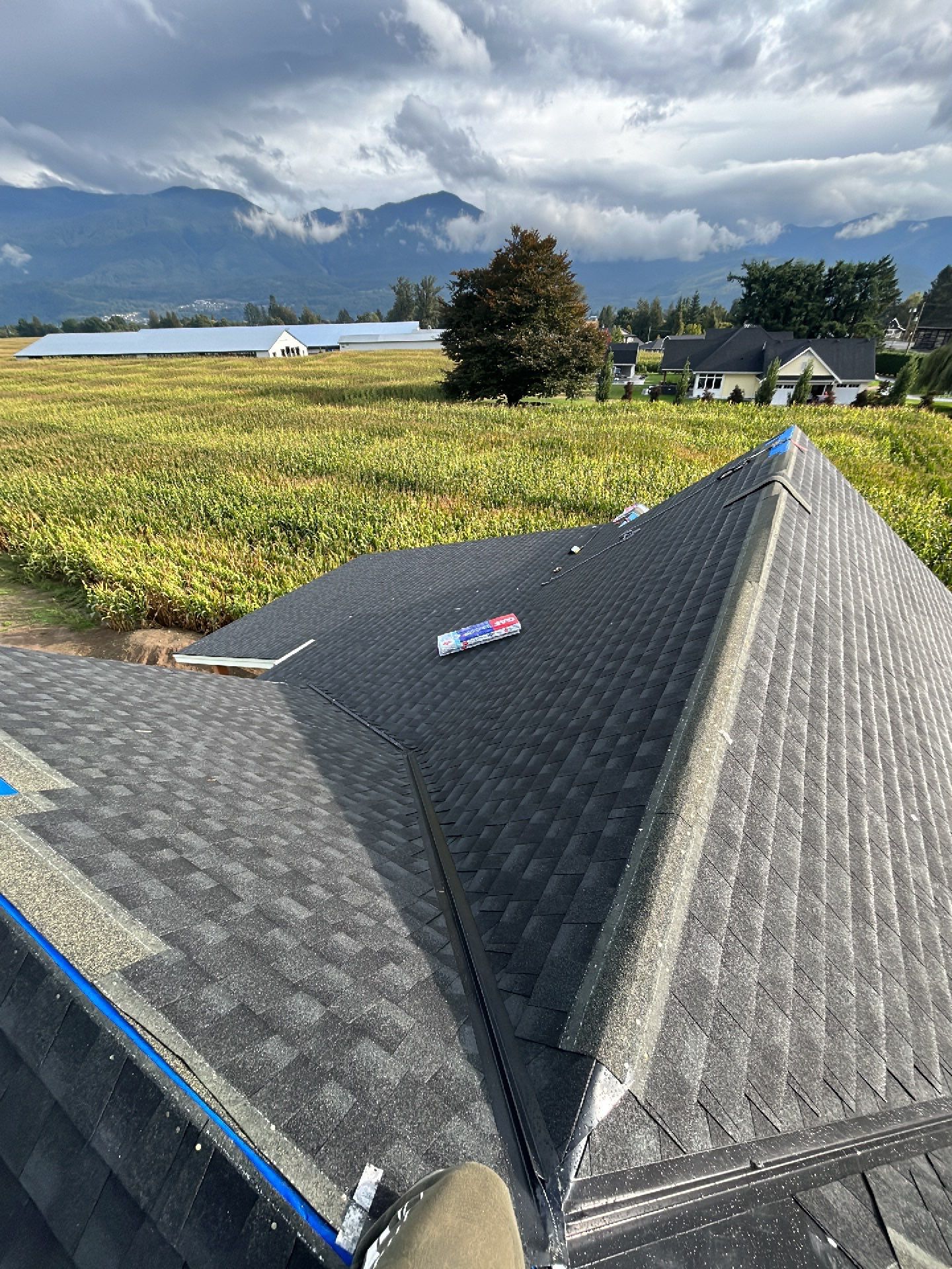 Residential Roofing Installation using GAF Charcoal HDZ by Top Notch Roofing Inc