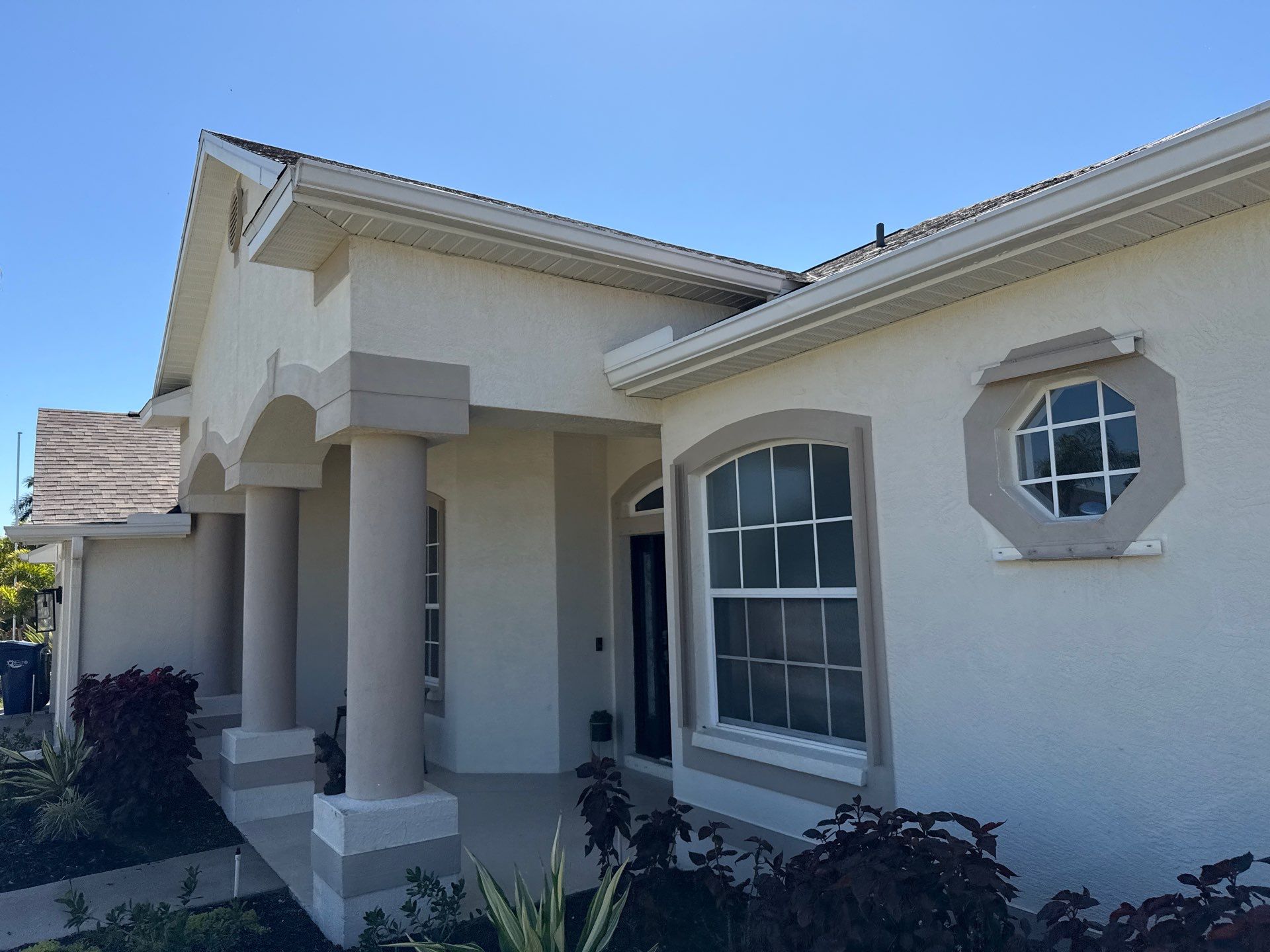 House Wash, Paver Pool Deck & Screen Enclosure Cleaning in Greenfield Plantation | Bradenton, FL by Sunshine AquaWash