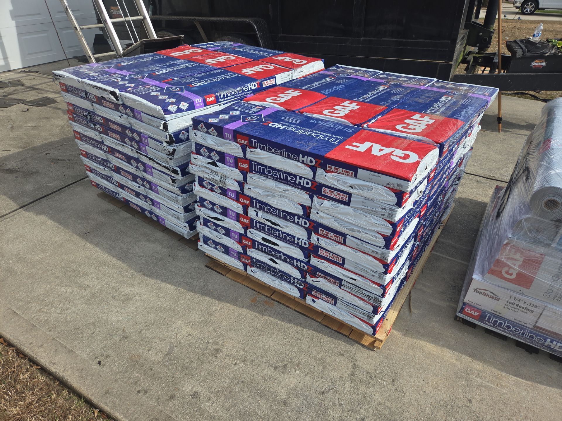 GAF Timberline HDZ in Charcoal by Element Pros Roofing, LLC