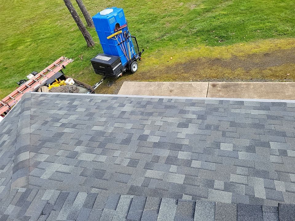 Residential Re-Roof in Lebanon Oregon by Orezona Building & Roofing Company, Inc.