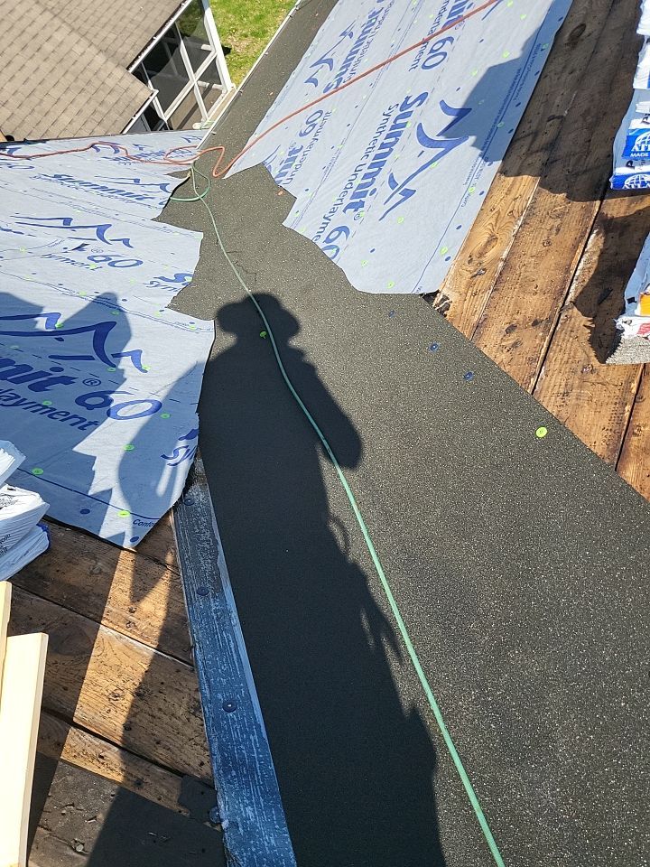 ATLAS PINNACLE COLOR: WEATHERED WOOD DRIP EDGE: MUSKET BROWN by Eagle Eye Roofing