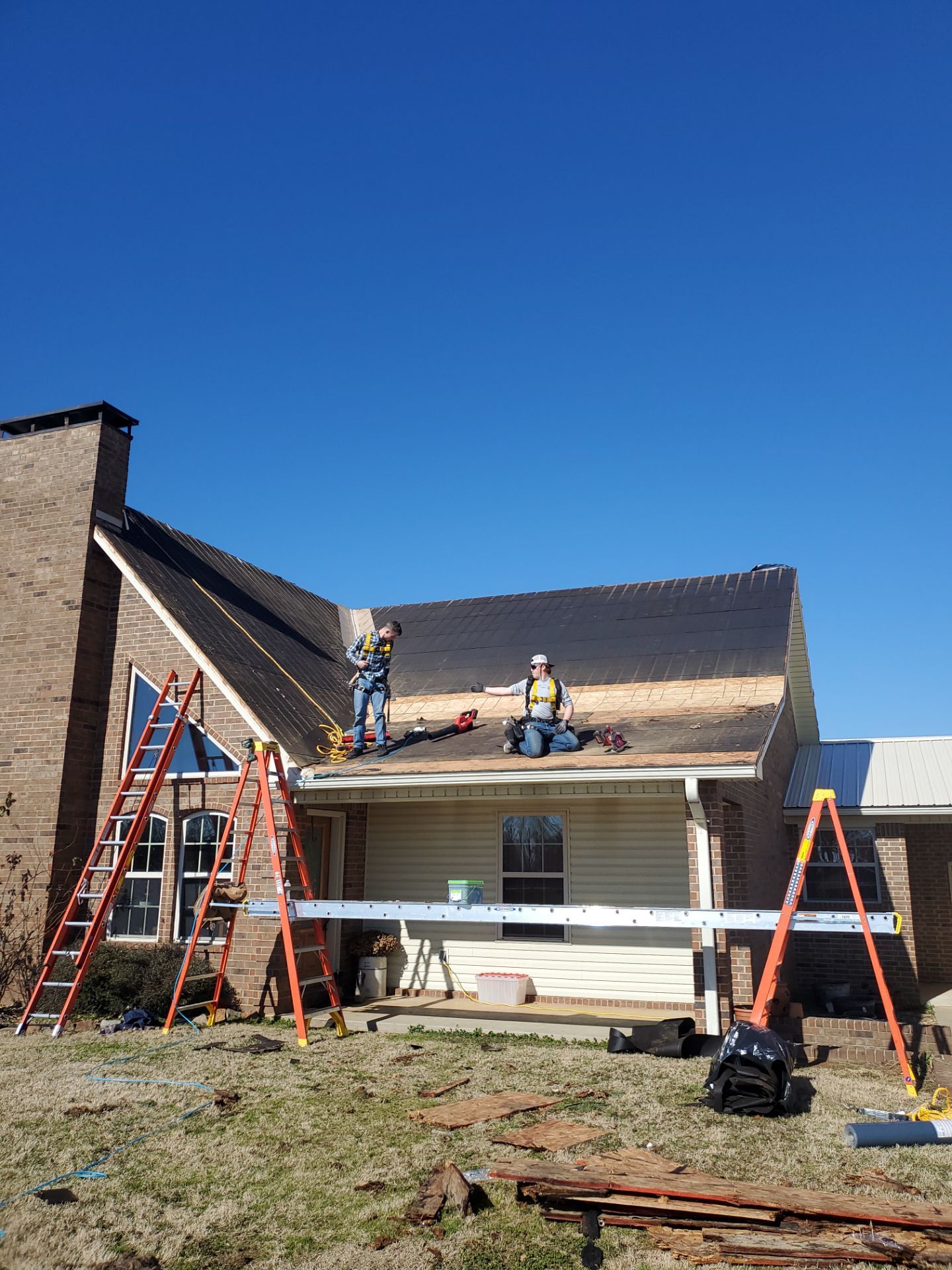 Residential Metal Roof Replacement using Reed's Metals: 26 GA. Colored Residential Metal Panels (Ivory) by Hostetler Roofing
