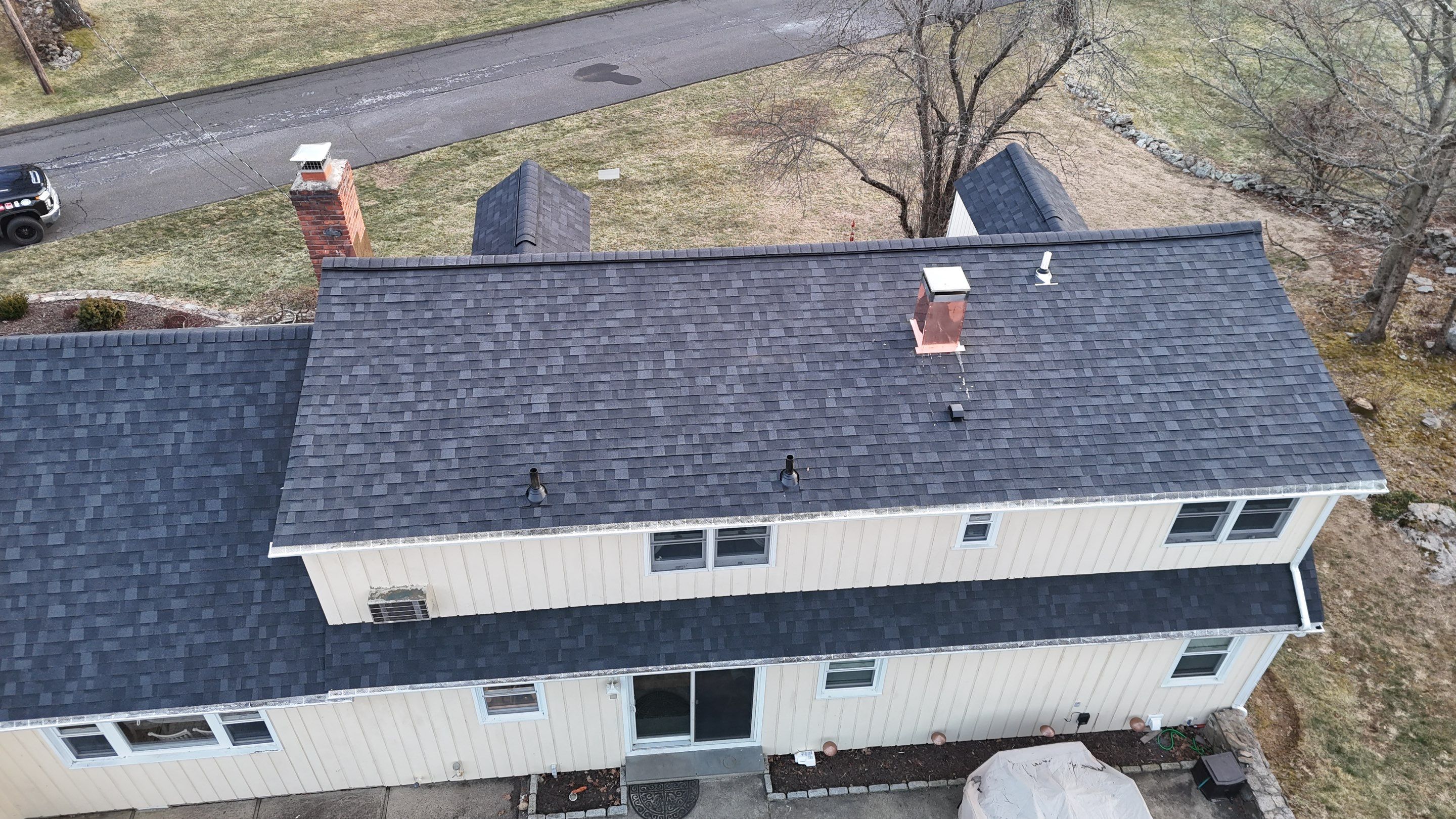 Owens Corning Duration: Onyx Black in Ridgefield, Connecticut by Golden Shield Roofing
