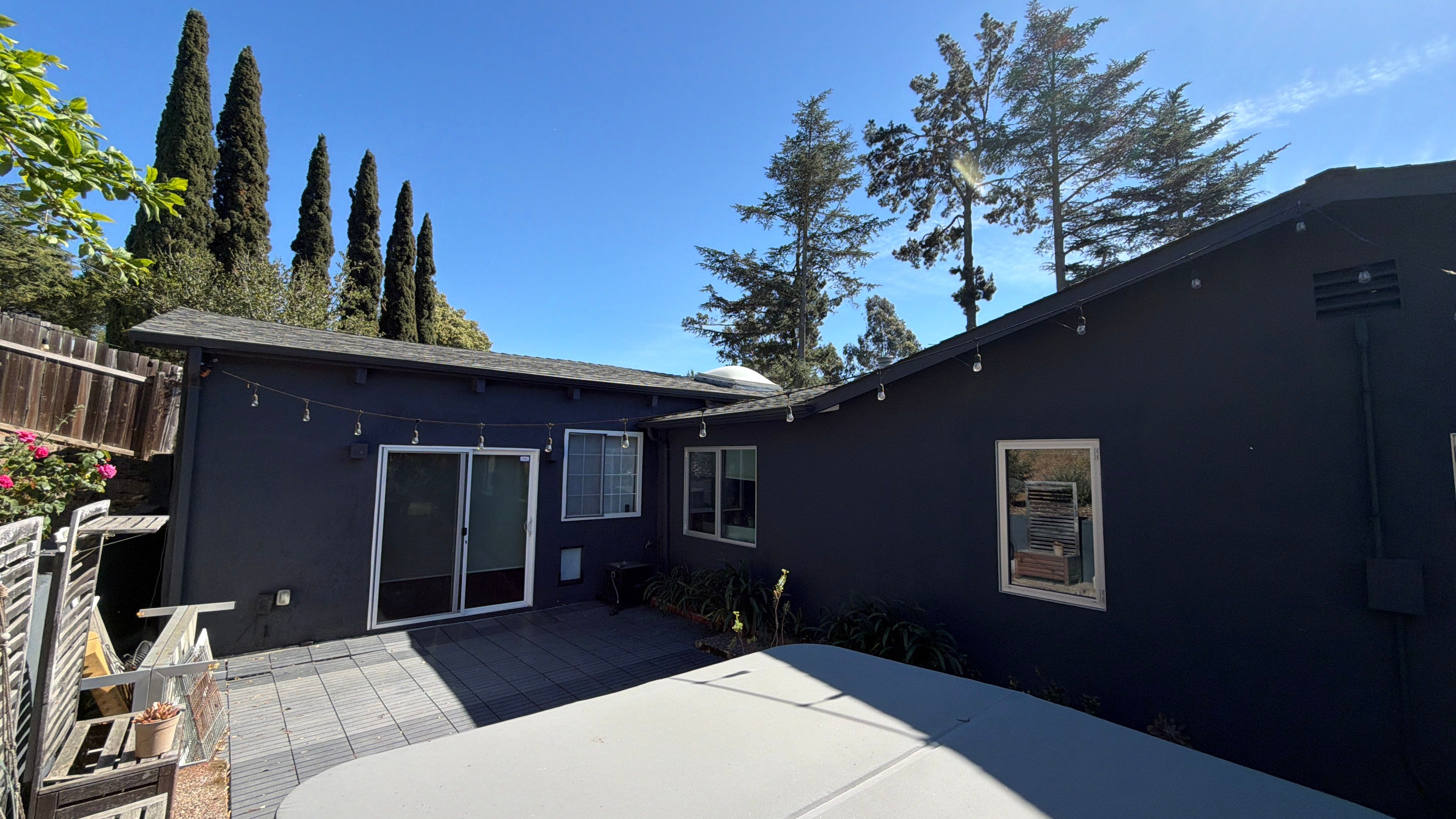 modern painting Exterior modern painting by Herrera’s Bay Area Painting inc.
