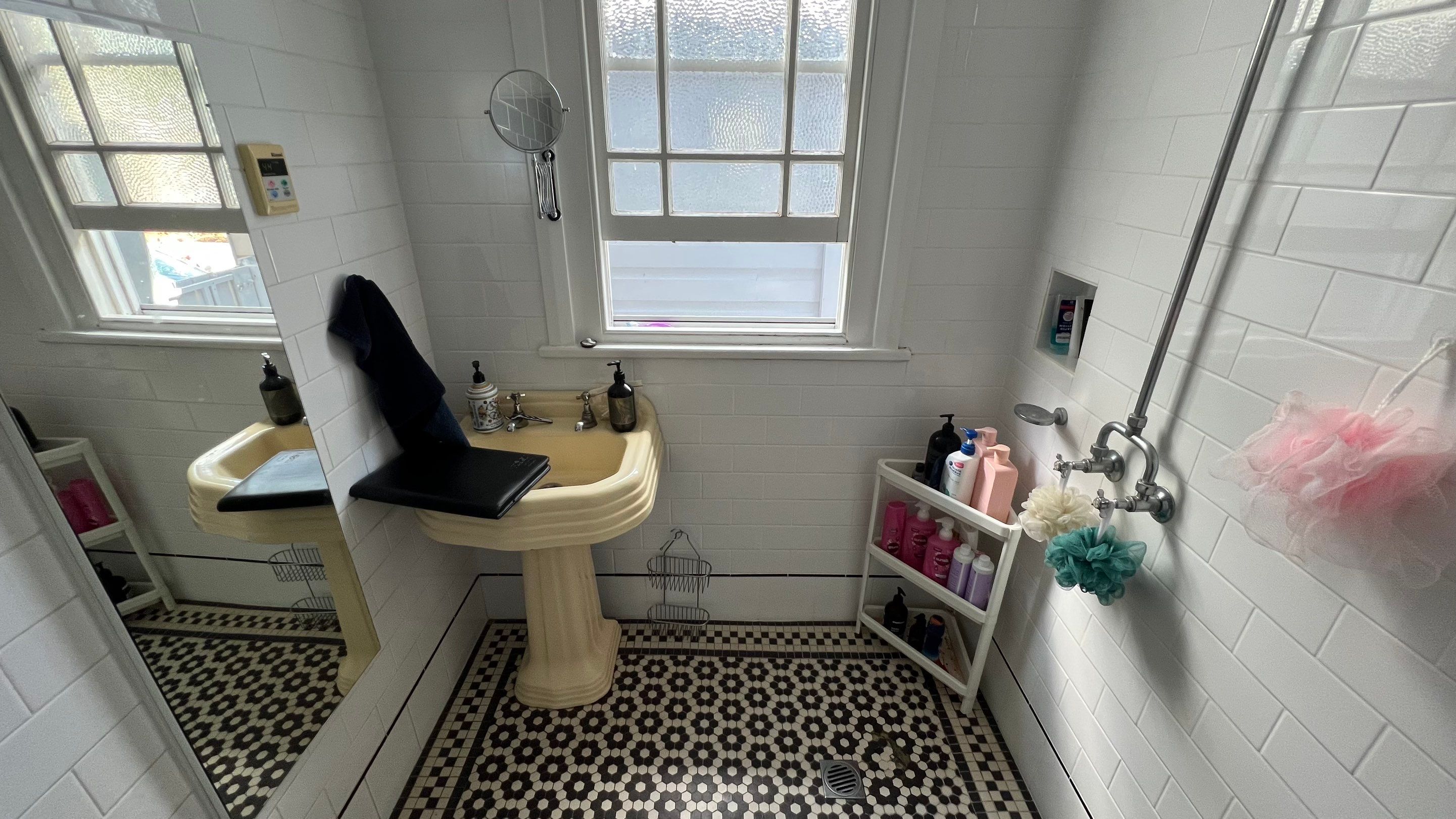 Small Main Bathroom Renovation by Re-seal Bathrooms