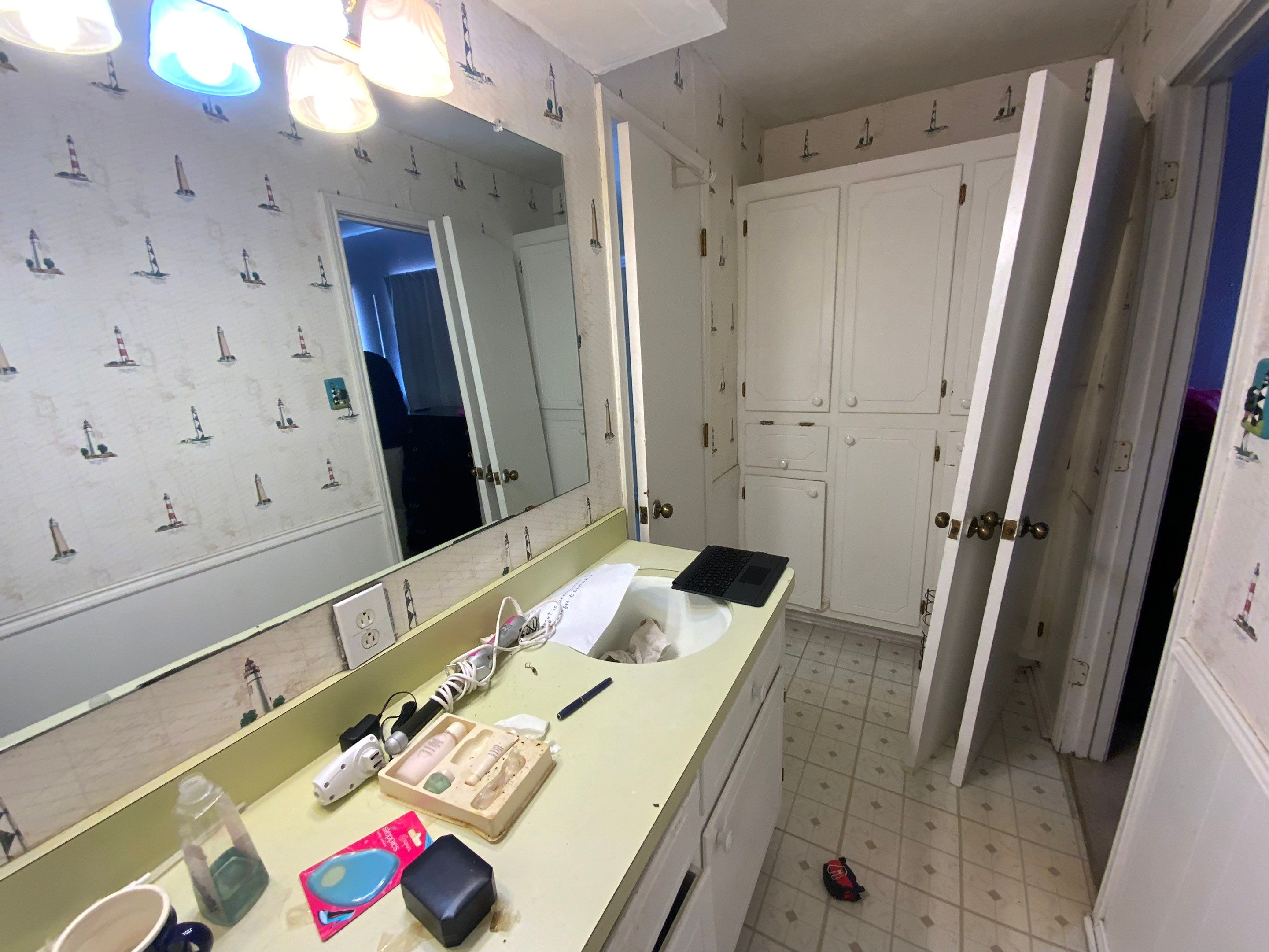 Rapid Sale Remodel: Kitchen & Bath Upgrades That Sold in Two Weeks by Tibi Soli LLC