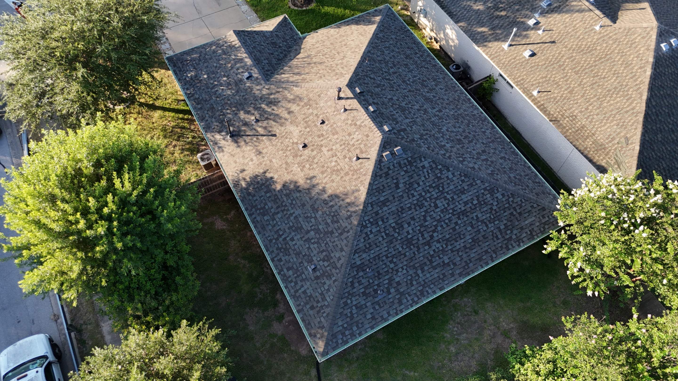 Driftwood - Owens Corning TruDefinition Duration by RoofsOnly.com