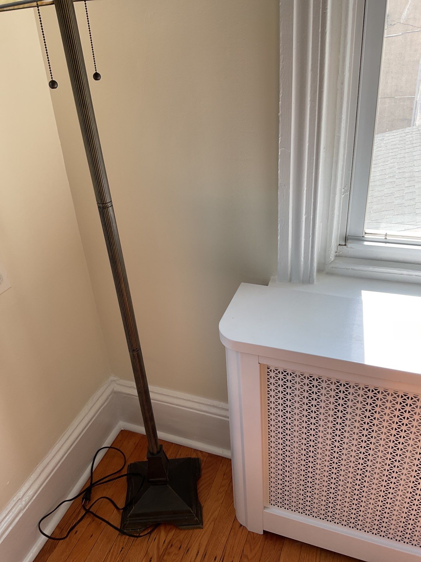 Full Interior & Exterior Restoration – Custom Color Match & Stucco Repaint | East Falls, Philadelphia by Groovy Hues