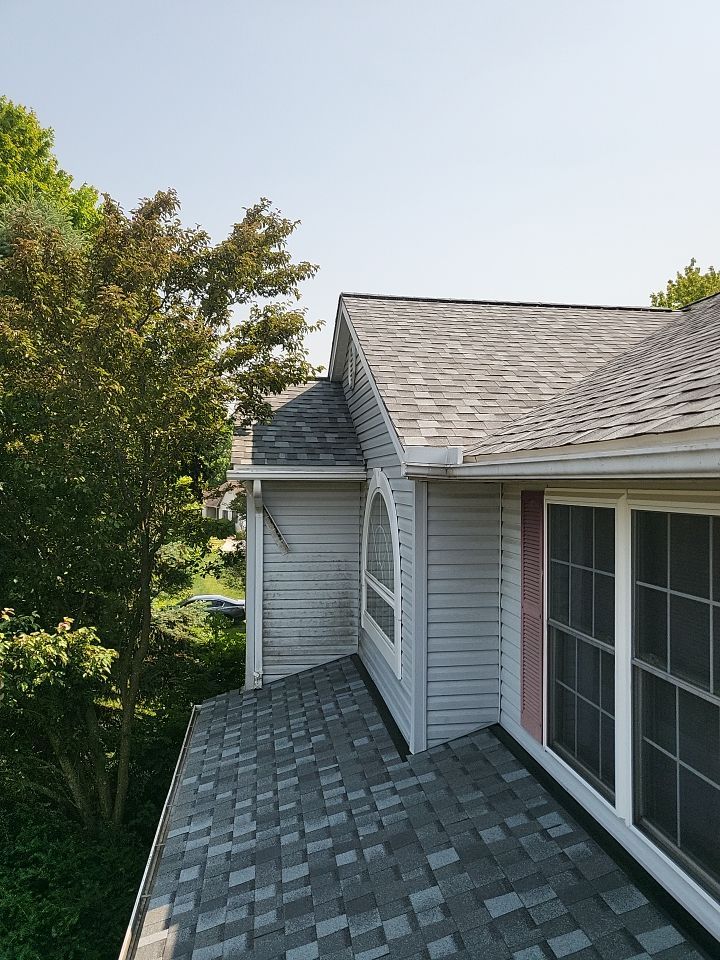 ATLAS PINNACLE COLOR: COASTAL GRANITE by Eagle Eye Roofing