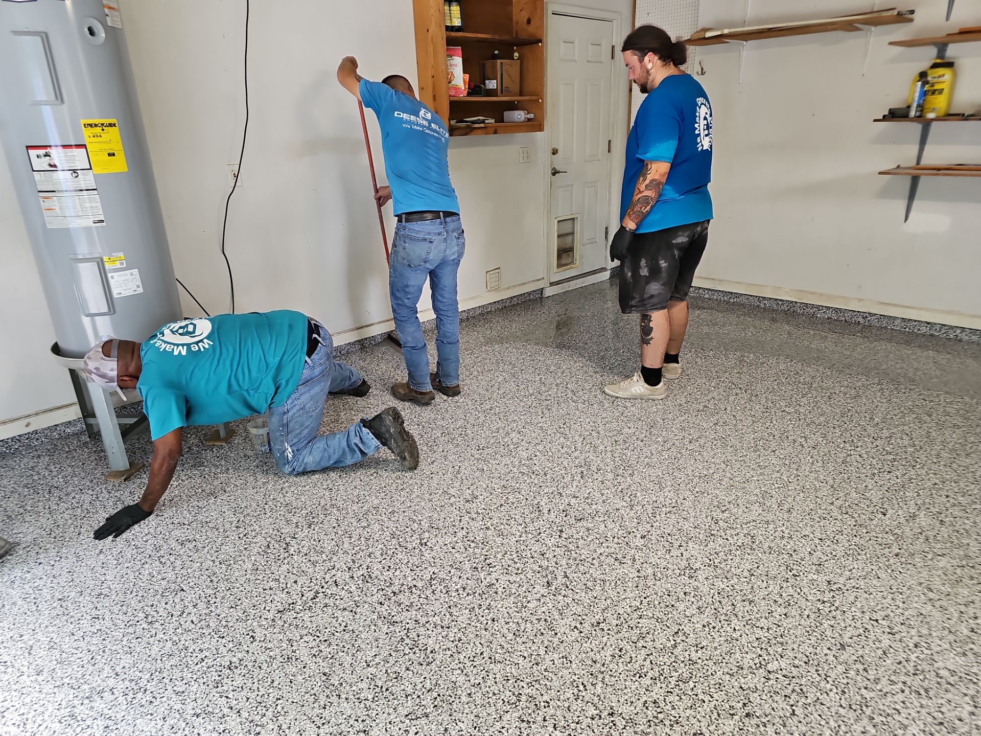 This home’s garage floor before and after is like DAY and NIGHT 🌙 by Deese Elite Concrete Coatings