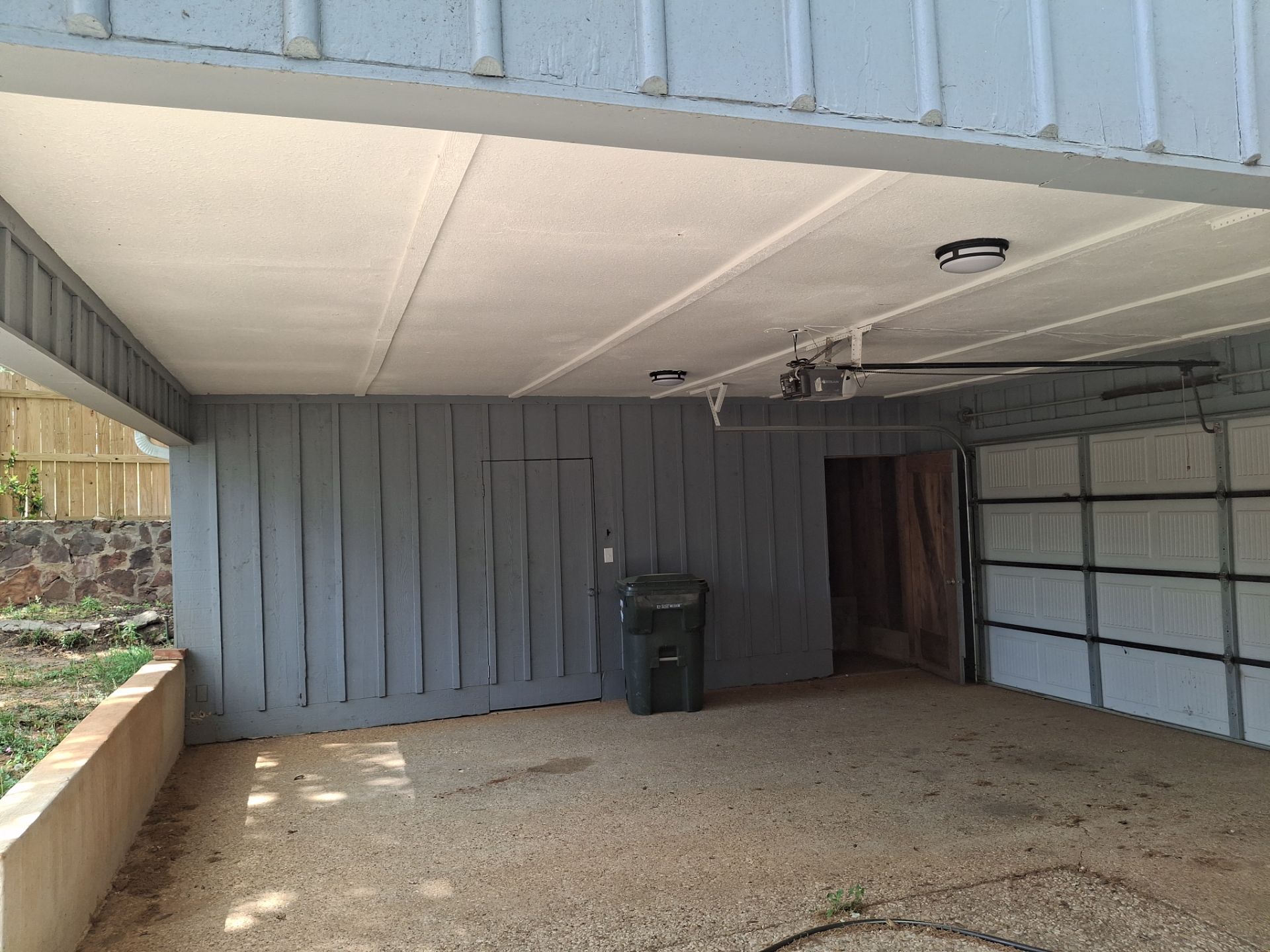 From Gray to Modern White: Exterior Repaint in Tyler, TX by Quality Coats Painting