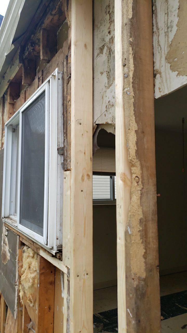 Brand: Atlas Pinnacle Color: Pristine Scotchgard Pweter Drip: White by Eagle Eye Roofing