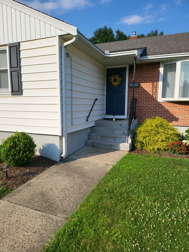 Siding Installation using Certainteed Monogram Forest Green by A Plus Exterior