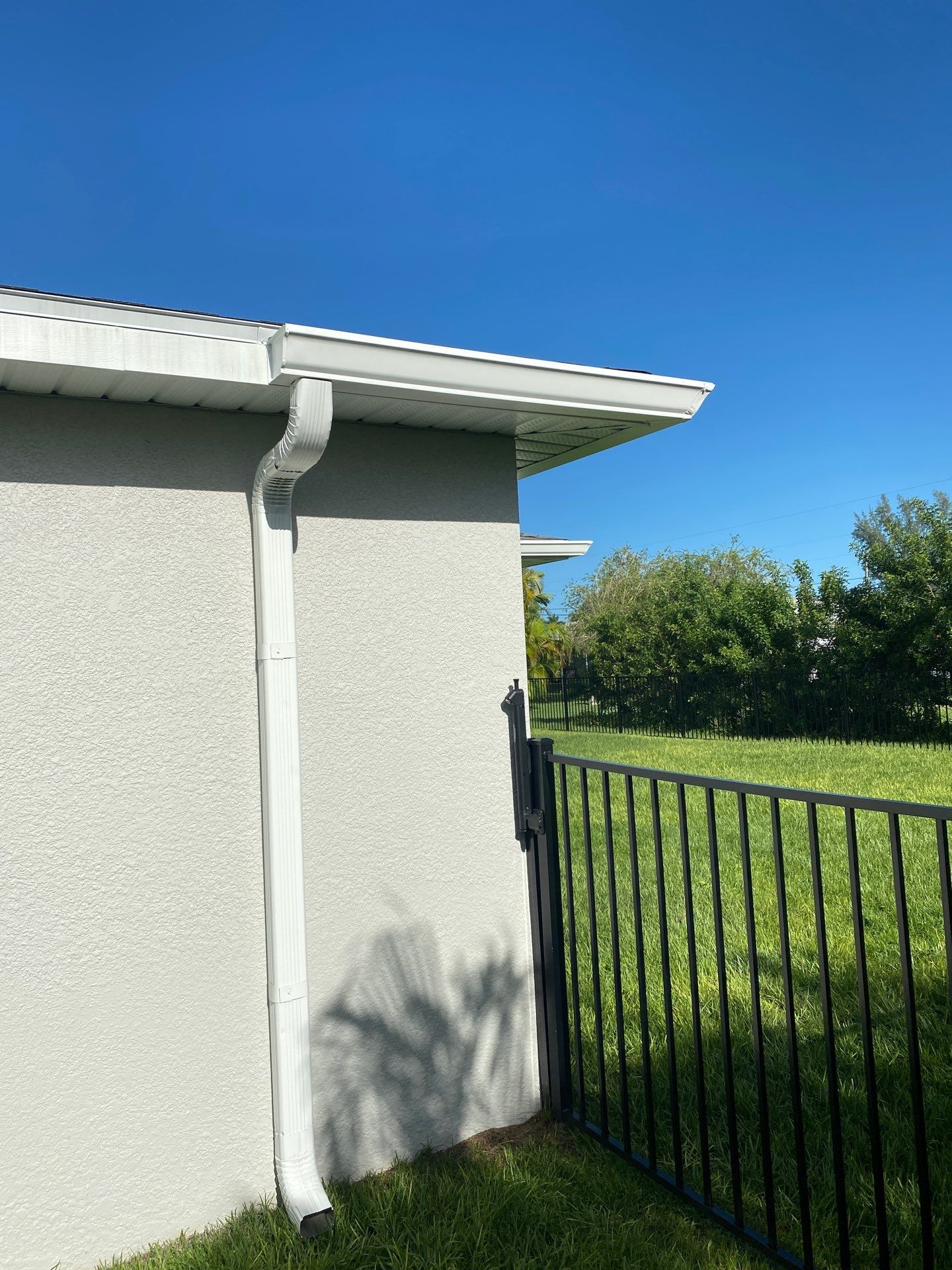 6-Inch Seamless Aluminum Gutters in Cape Coral FL by Gutter Professors