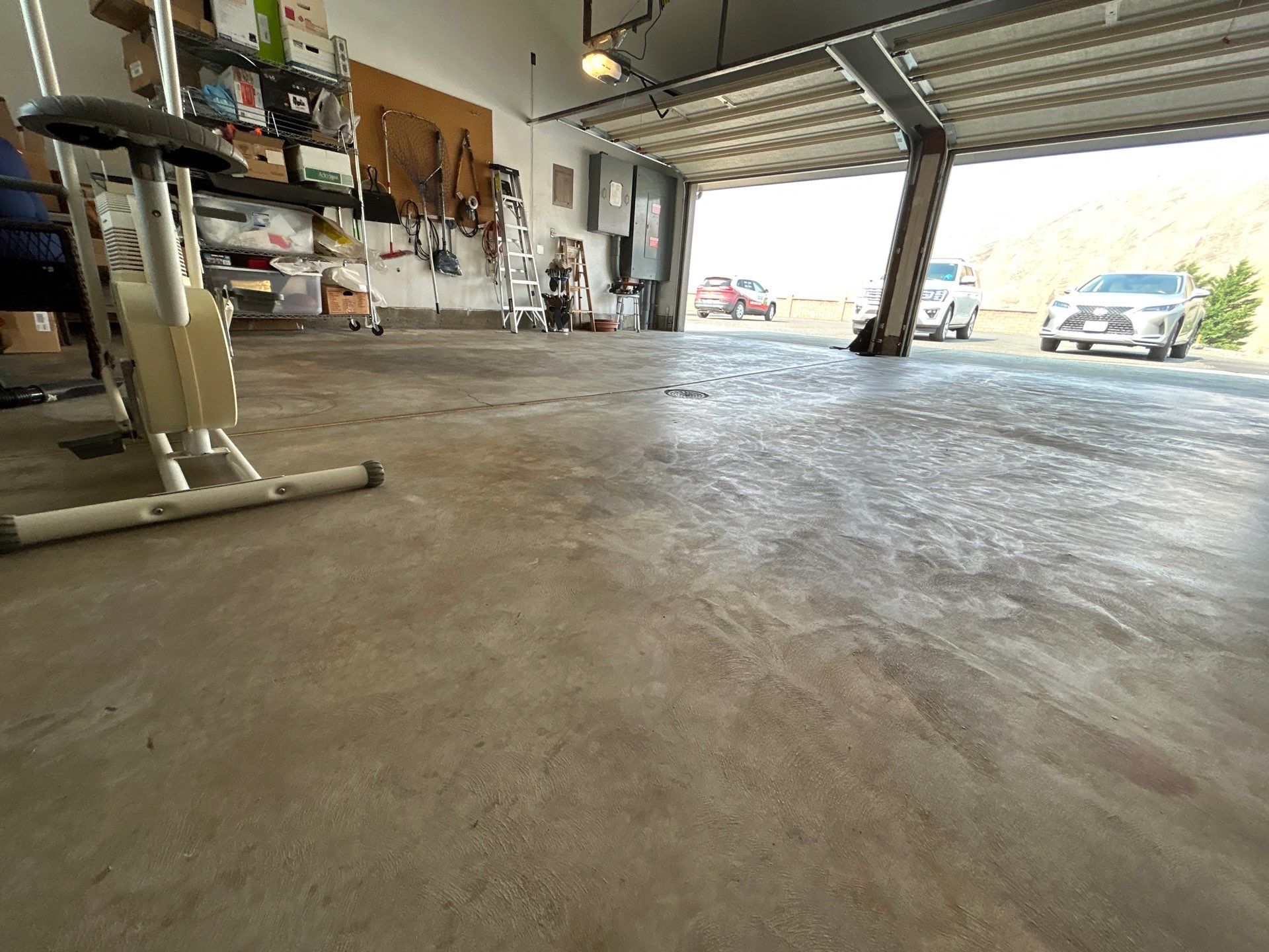 Garage and Entryway Concrete Coating Transformation in Clarkston Washington by Croc Coatings, LLC