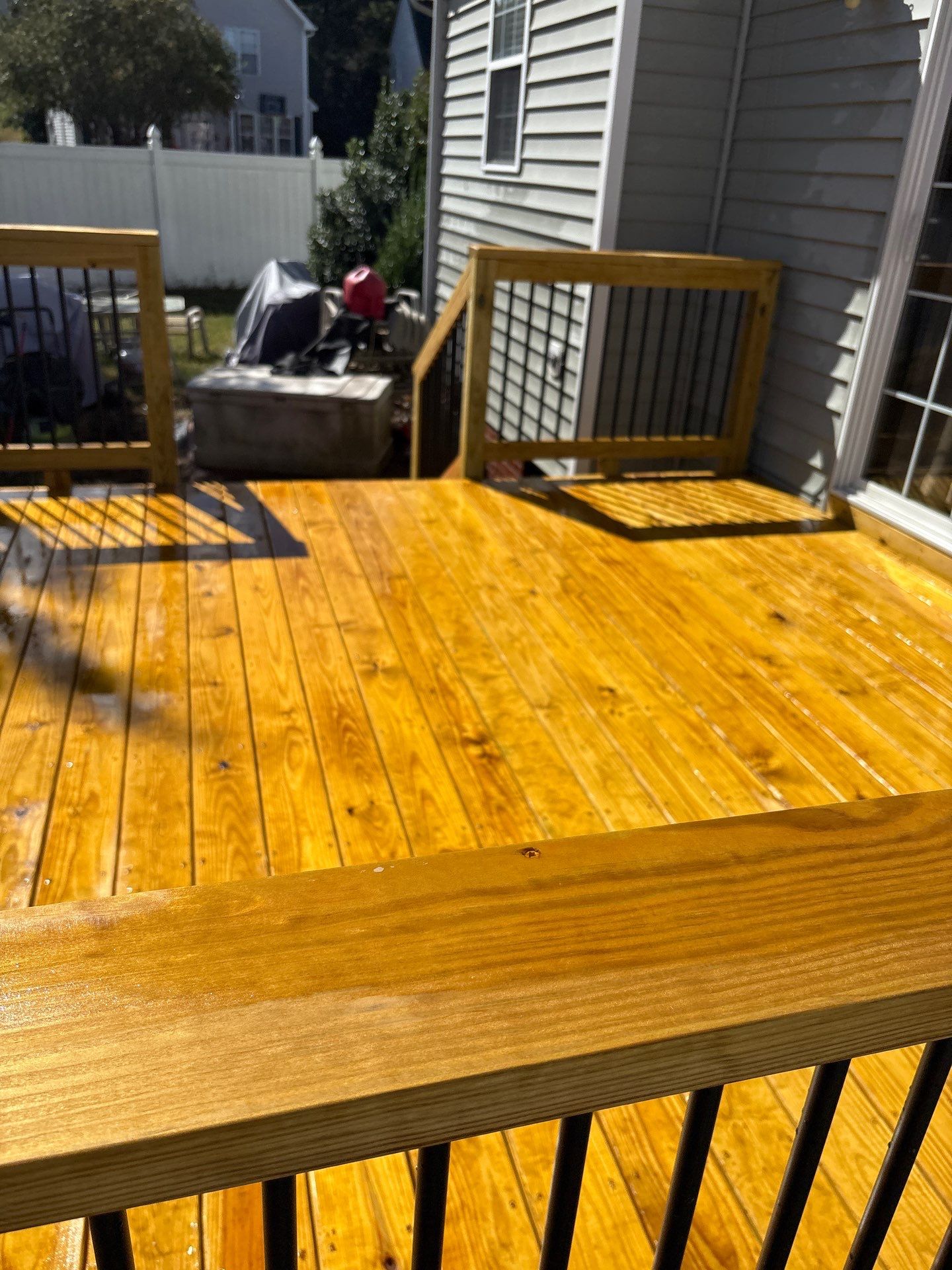 Wood Deck using Wood Sealant by DuraSeal