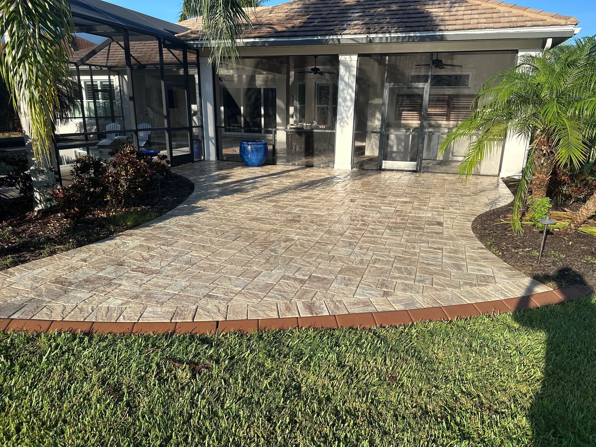 Paver Patio/Lanai & Driveway Cleaning in Winding River, Bradenton, FL | Sunshine AquaWash by Sunshine AquaWash