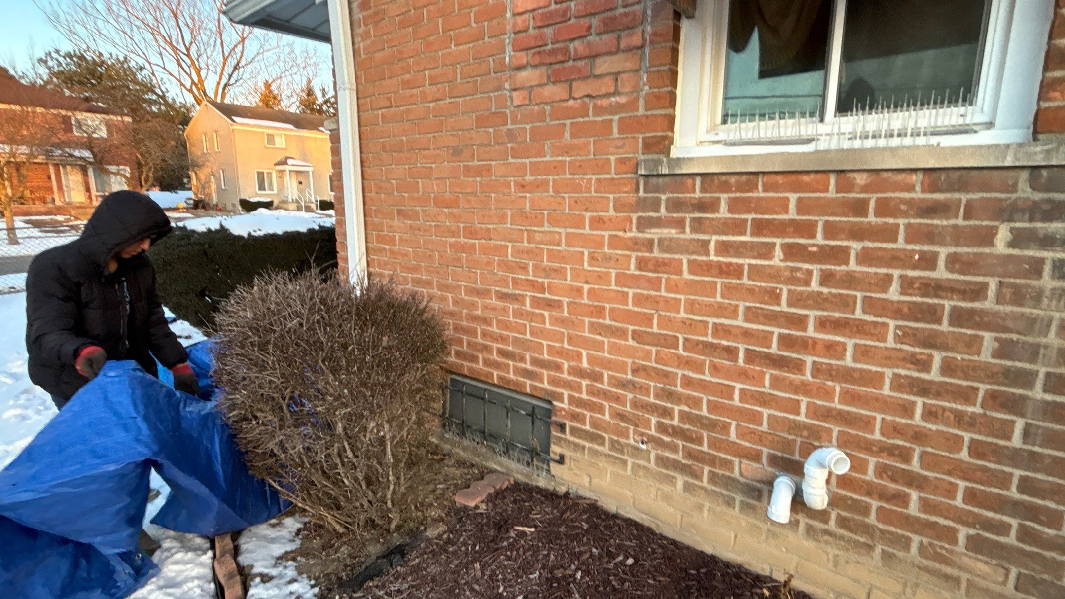 Siding Replacement using Alside D4 Odyssey-Plus Dutchlap White by 180 Contractors