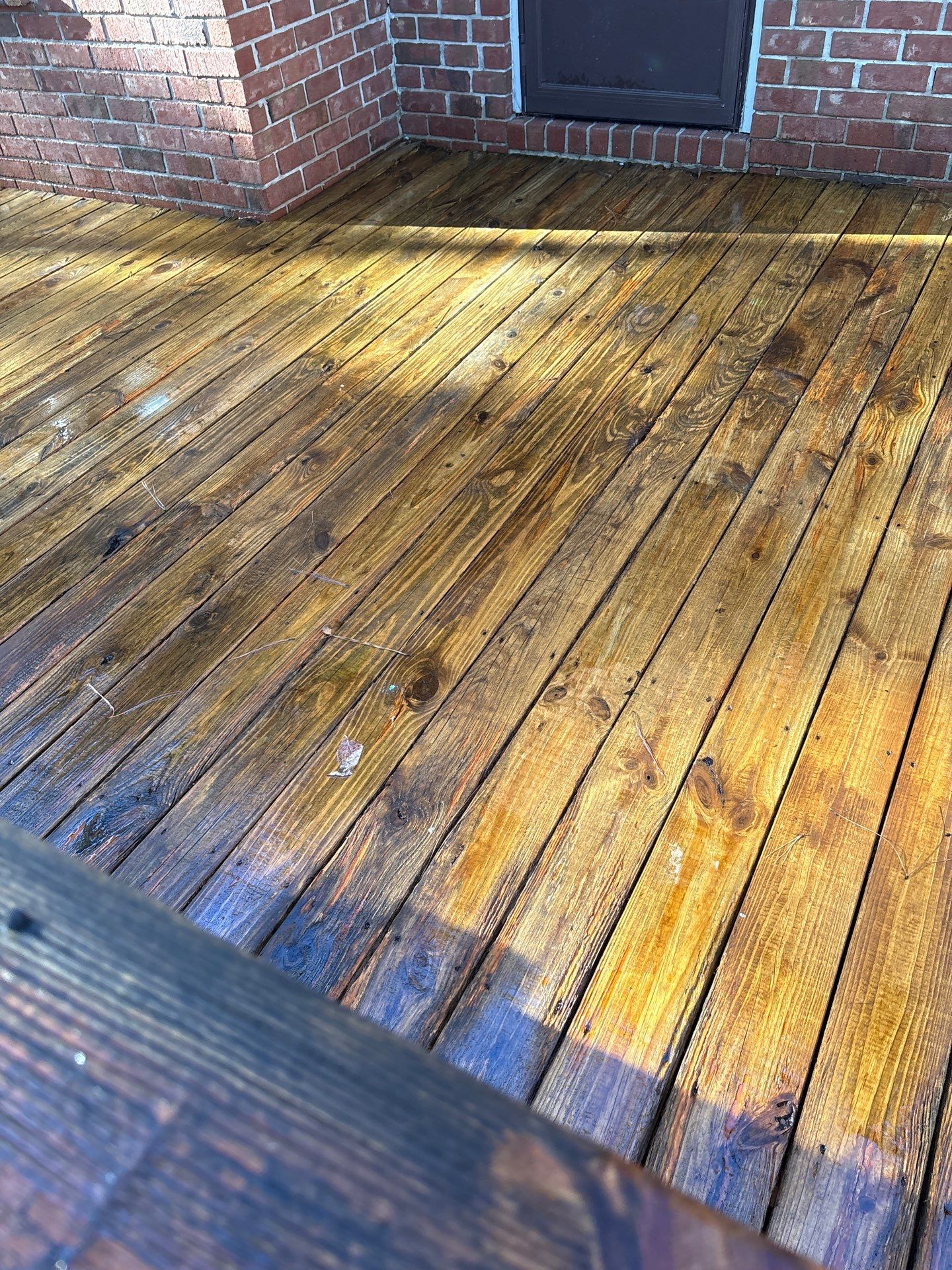 Wood Deck using Wood Sealant by DuraSeal