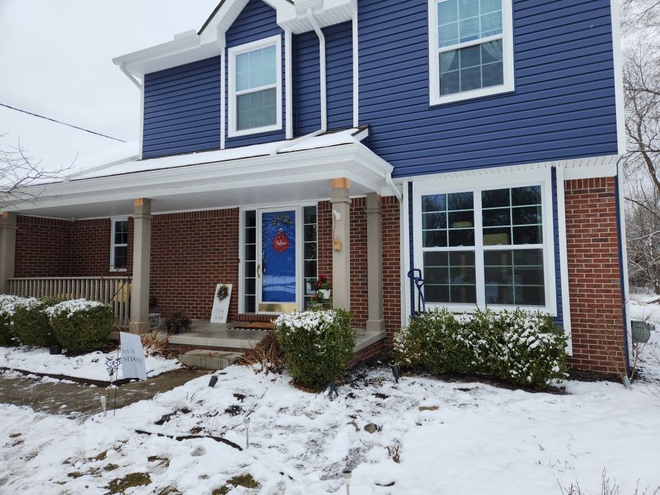 Siding Replacement using CertainTeed Restoration Classis D4 by 180 Contractors