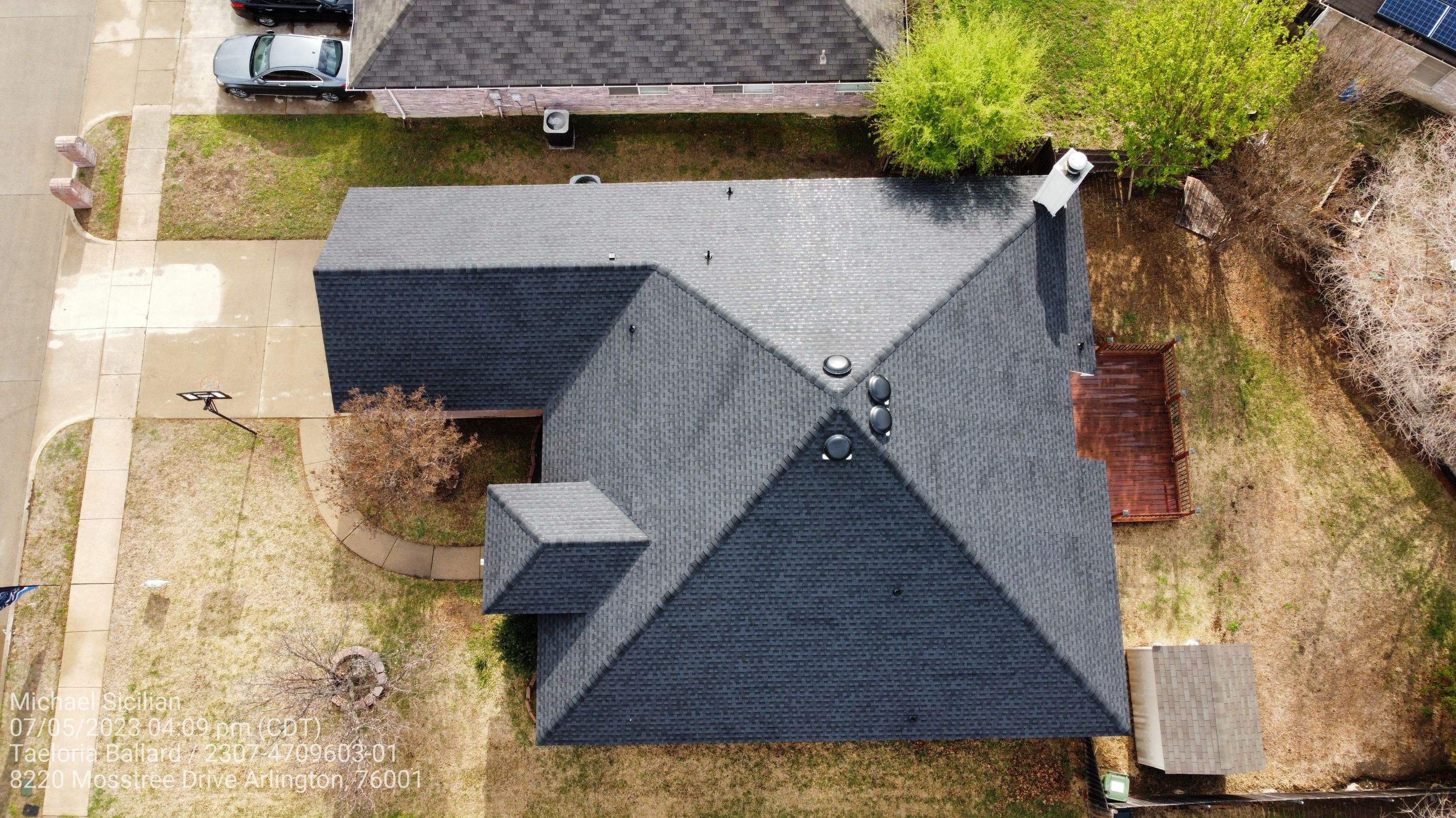 Project in Arlington  by Zeus Exteriors