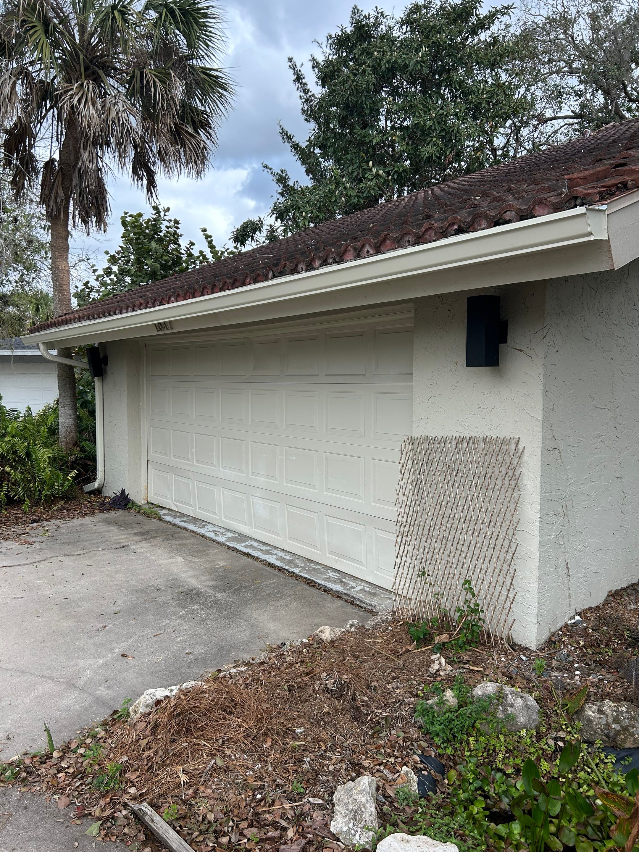 Replace Gutters in Sarasota FL by Gutter Professors