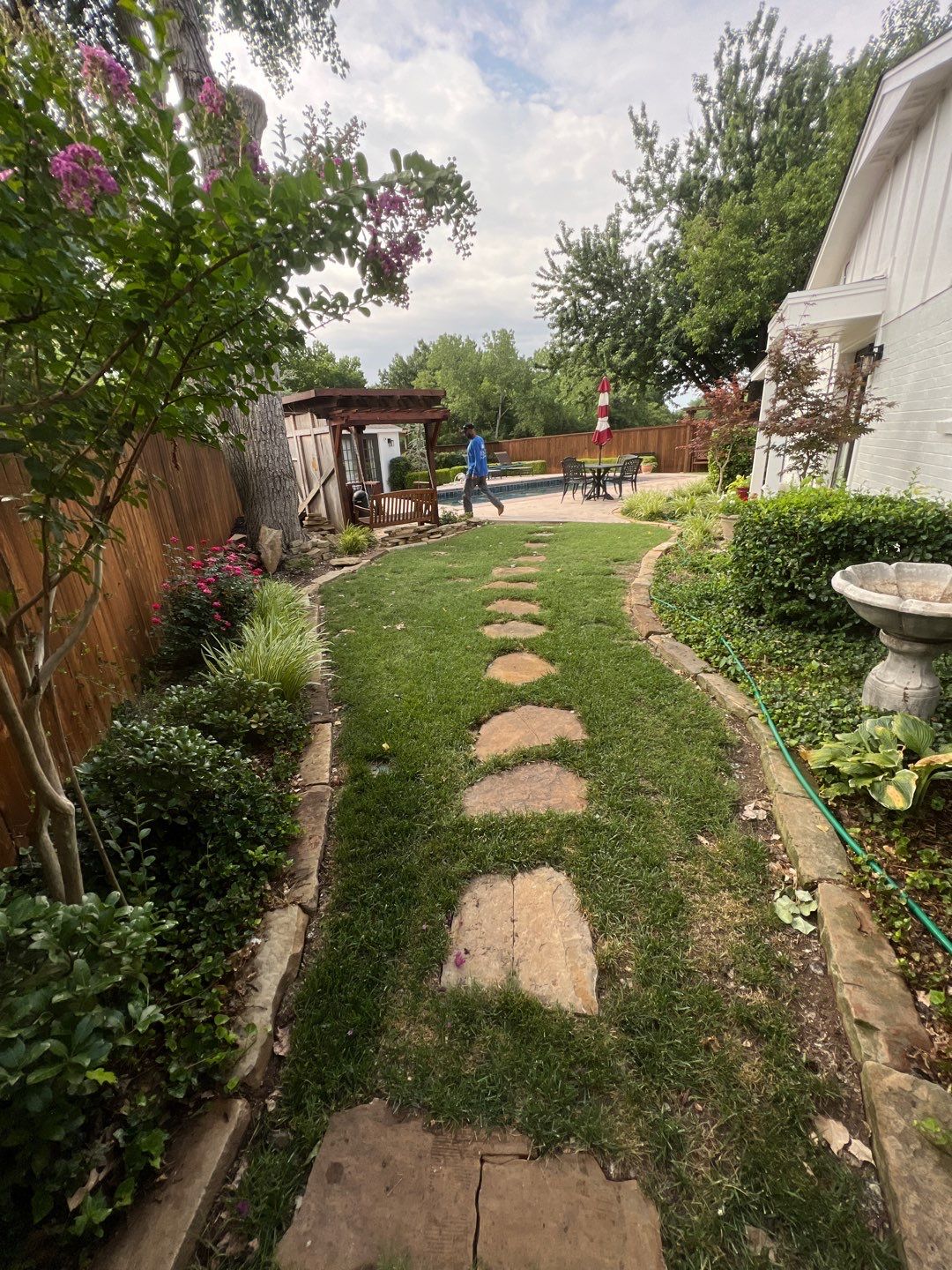 Flagstone walkway using Flagstone  by Clays Services Inc