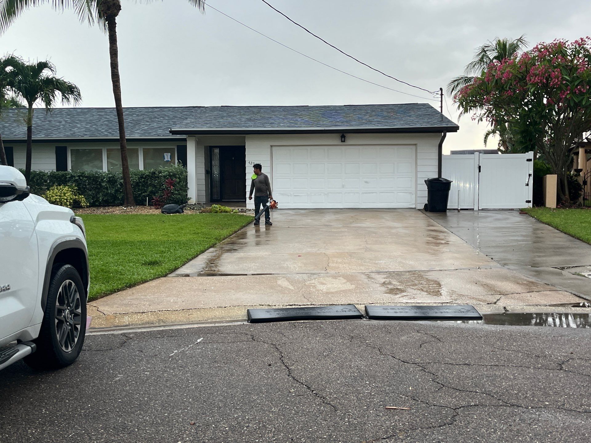 Project in St. Petersburg 33703 by Mitchell Roofing Company LLC 
