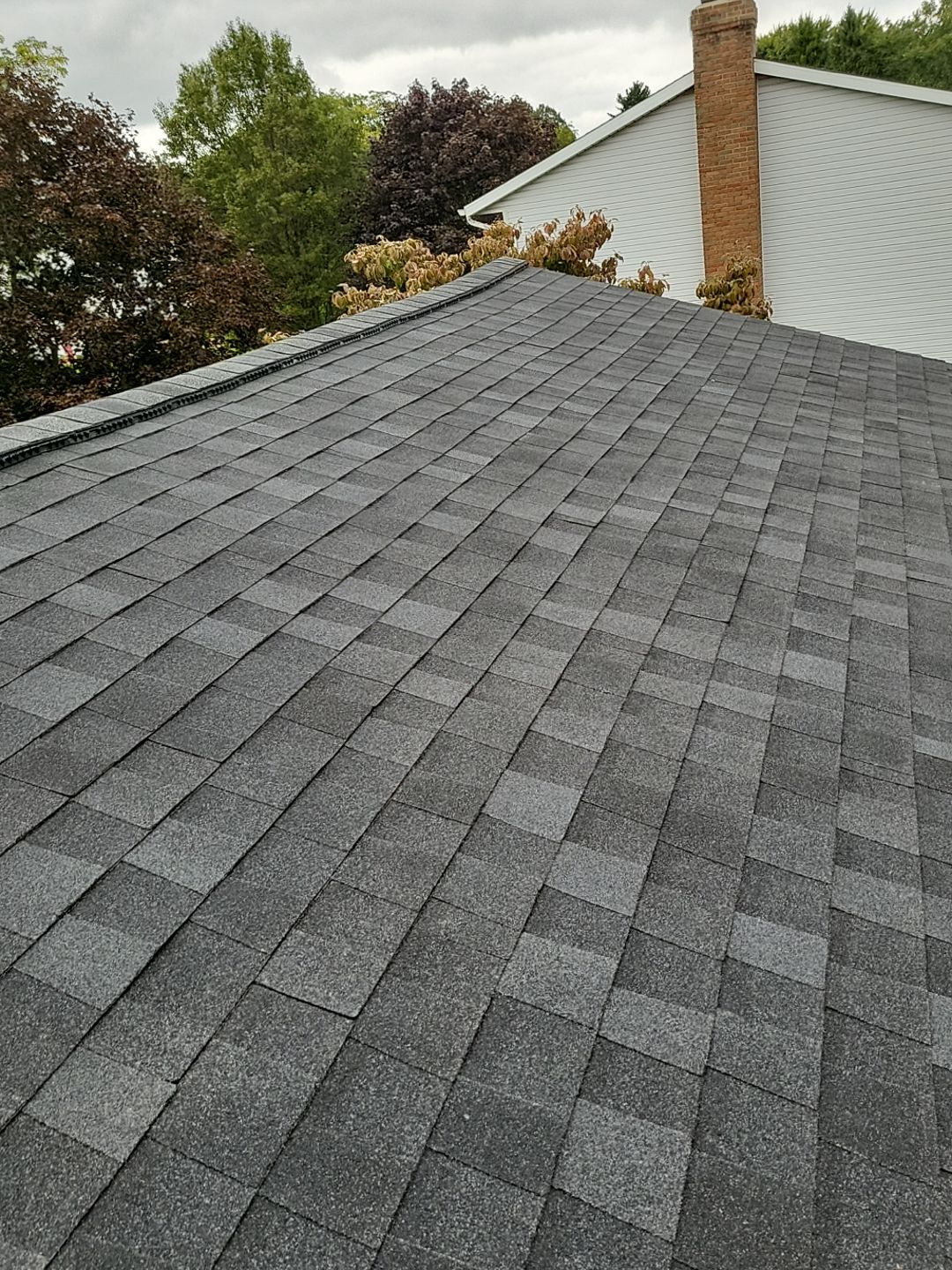 ATLAS PINNACLE COLOR: BLACK SHADOW by Eagle Eye Roofing