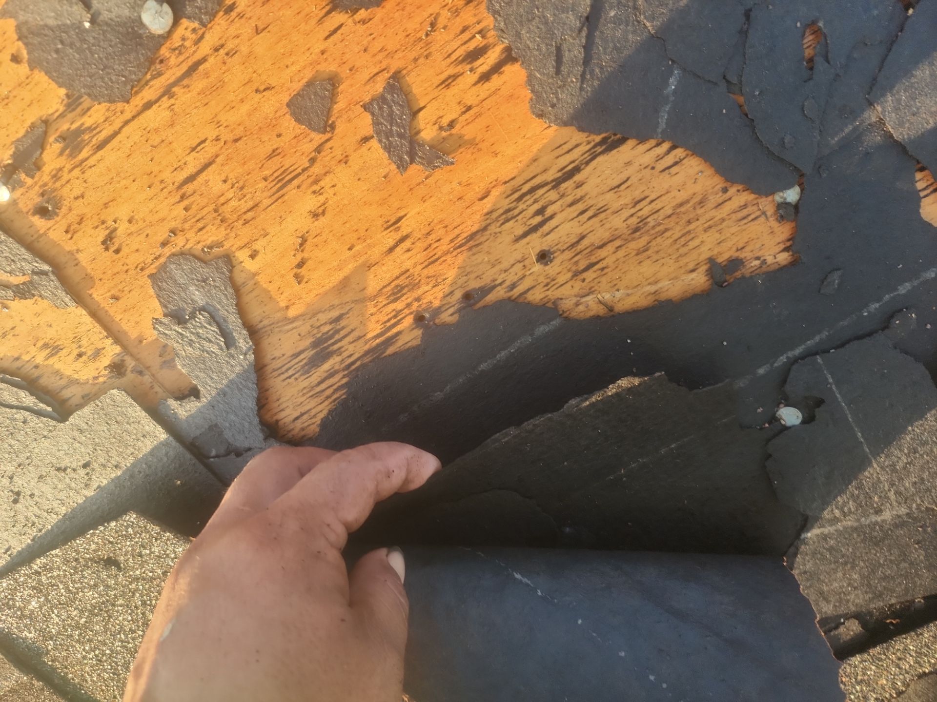 Residential Roofing Installation using Owen's Corning Duration (Lifetime) Shingles by Roof Repair Company