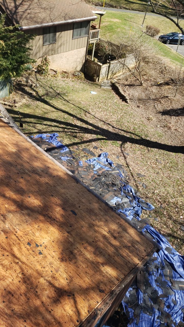 Reston CertainTeed Landmark Resawn Shake New Roof Installation & Siding/Trim Repairs by RM Banning, Inc.