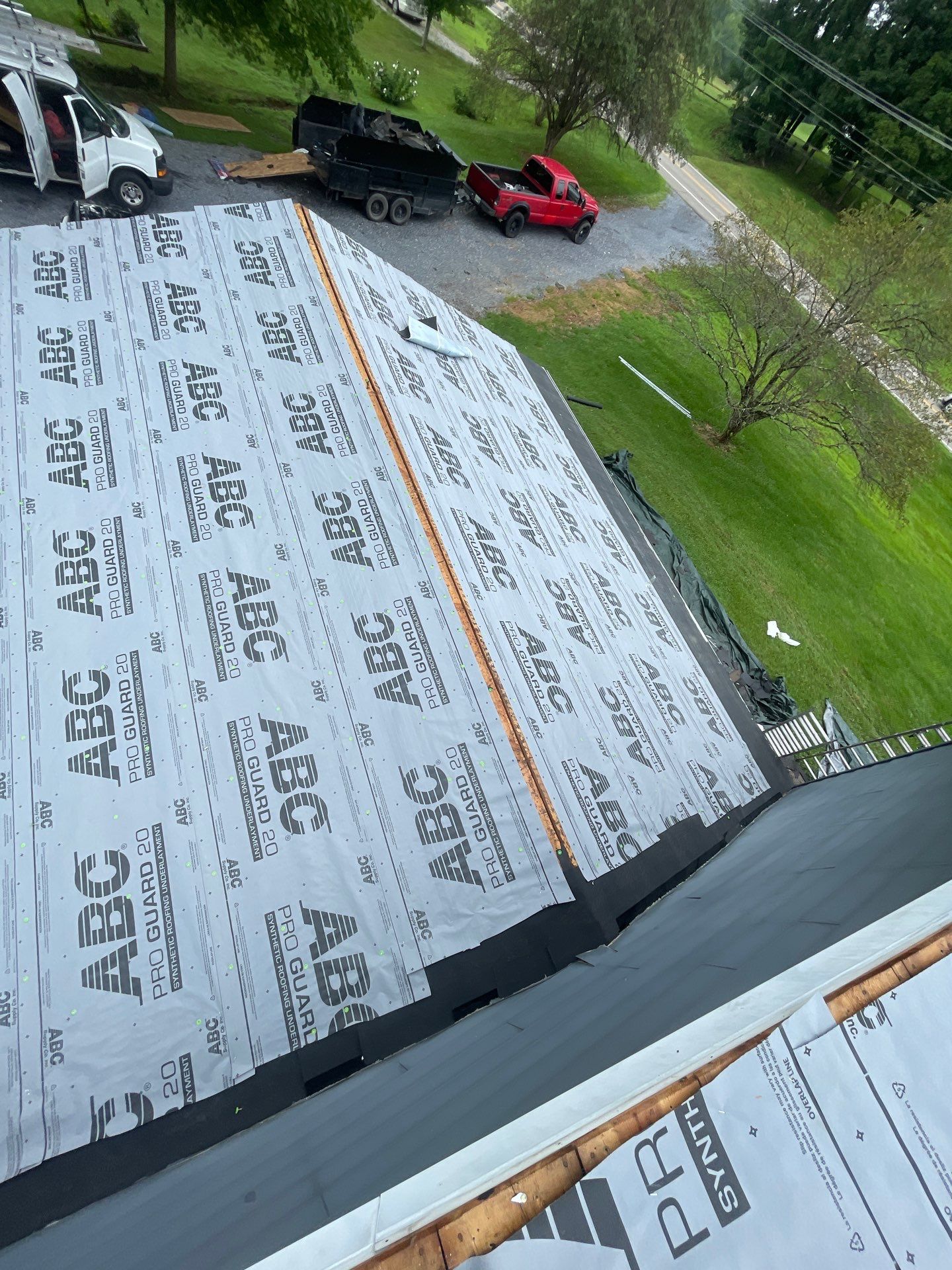 Residential Roofing Installation using GAF Timberline HDZ Charcoal by Rainstoppers Roofing