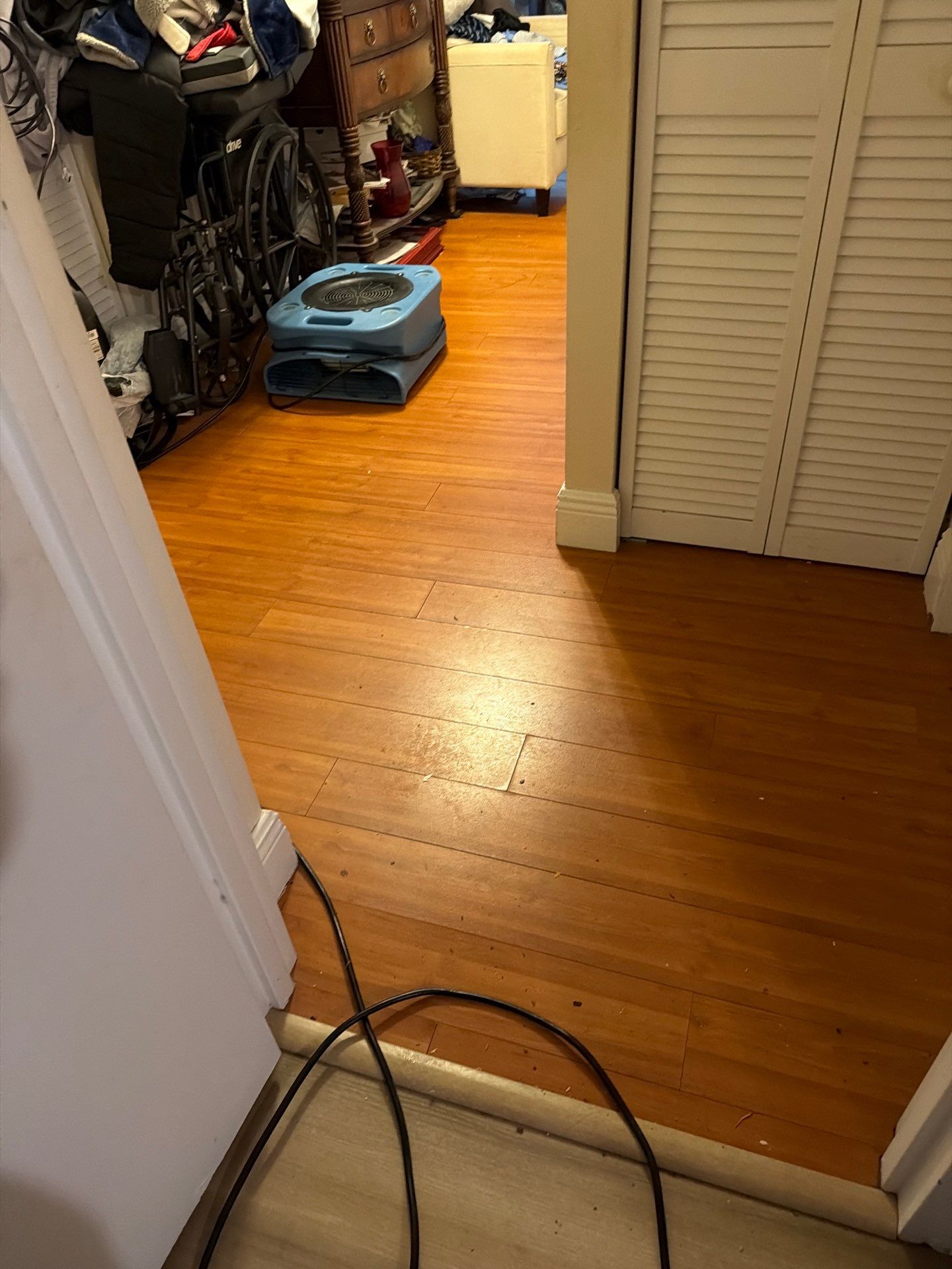 Water Damage Restoration and Floor Drying in Fort Lauderdale Unit by SuperClean
