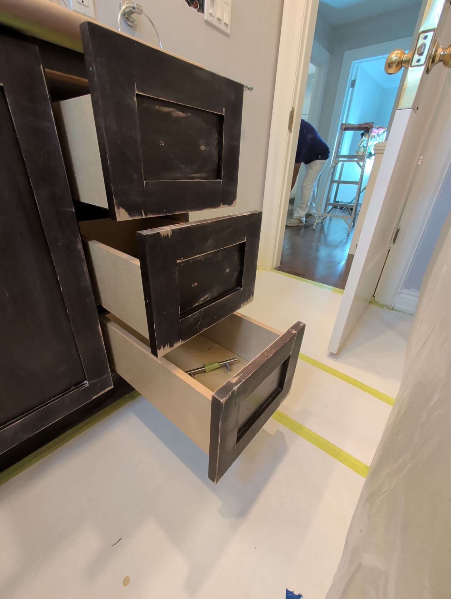 Full Interior Painting and Kitchen Cabinet Refinishing in Toronto by GTA HOME PAINTING